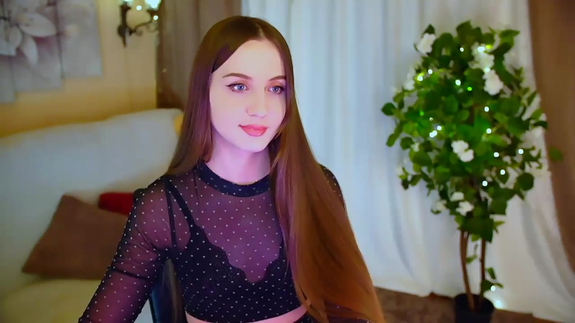 Gallery image thumbnail from Innocent_Soul's myfreecams stream on, 05/20/2024, 20:14 image 13 of 20