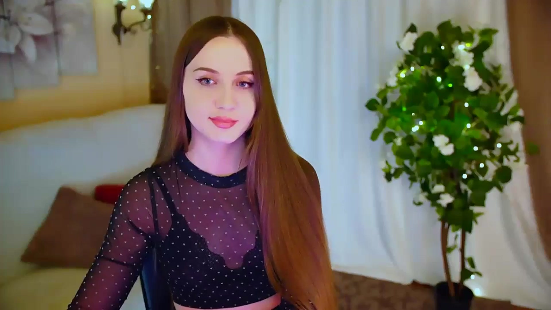 Gallery image thumbnail from Innocent_Soul's myfreecams stream on, 05/20/2024, 20:14 image 6 of 20