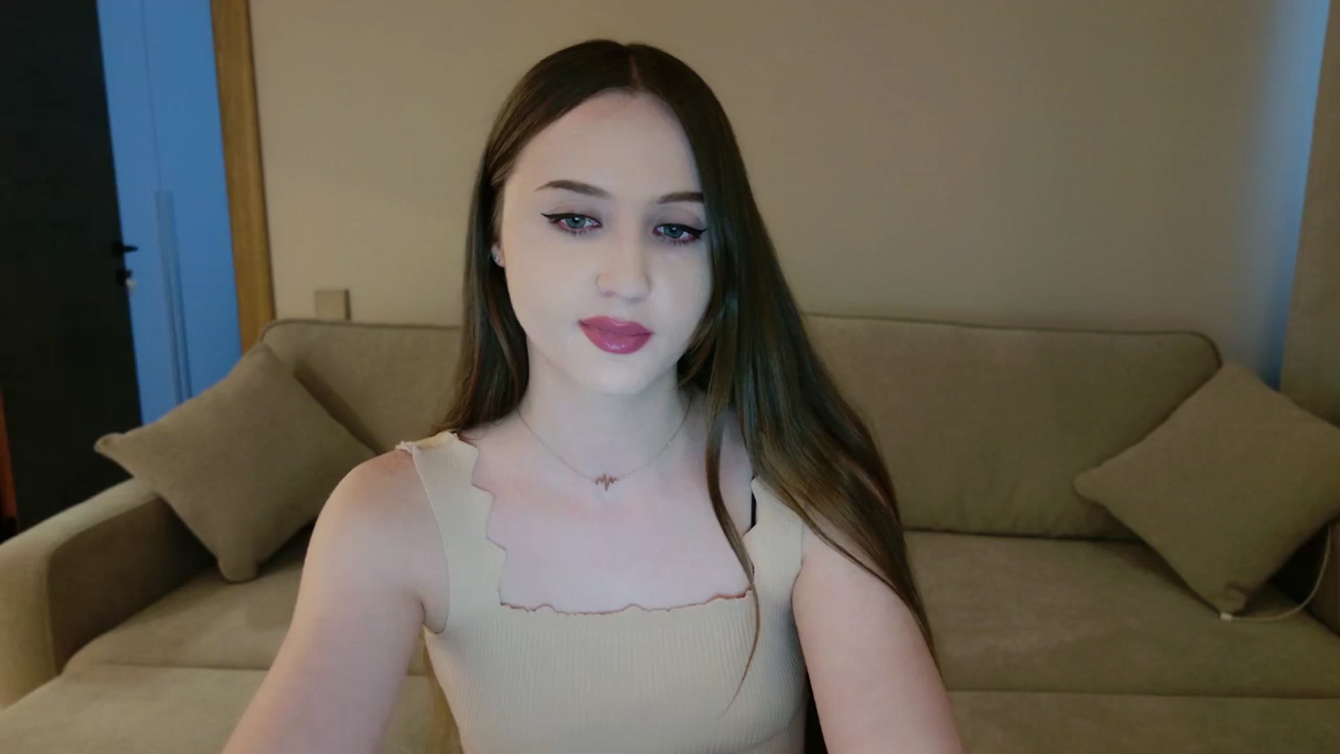 Gallery image thumbnail from Innocent_Soul's myfreecams stream on, 05/22/2024, 16:45 image 1 of 20