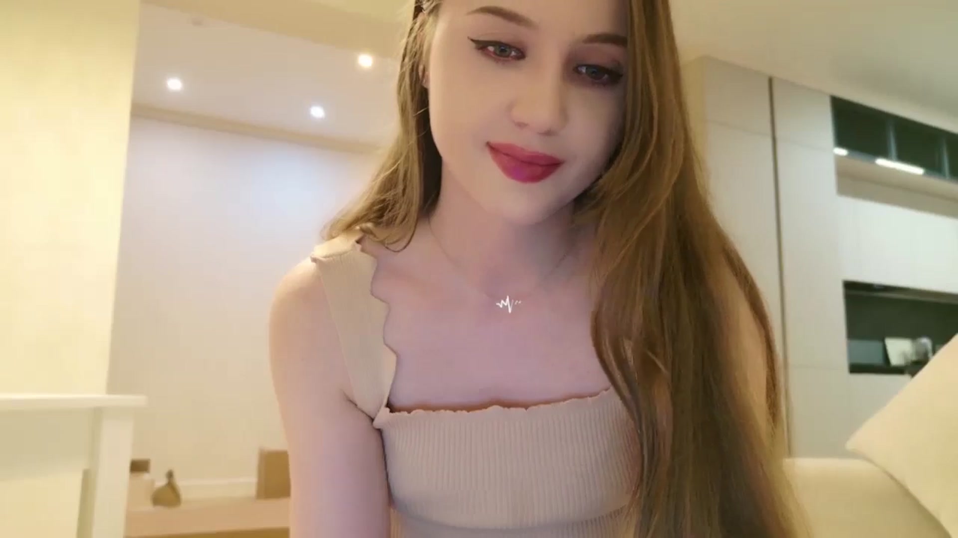 Gallery image thumbnail from Innocent_Soul's myfreecams stream on, 05/22/2024, 18:41 image 18 of 20