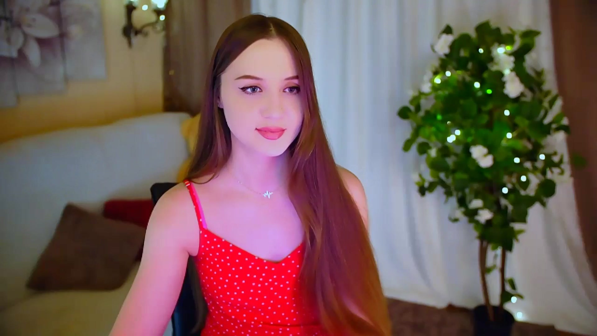 Gallery image thumbnail from Innocent_Soul's myfreecams stream on, 05/24/2024, 18:13 image 4 of 20