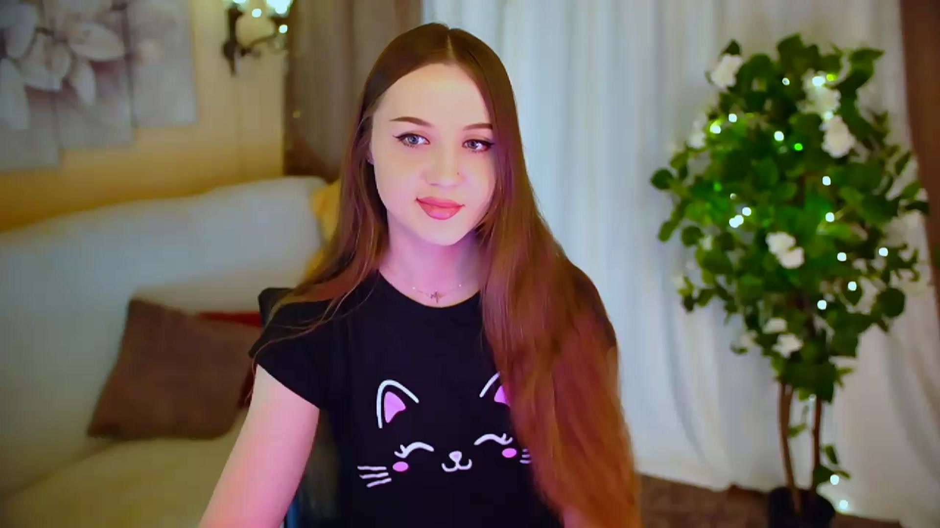 Gallery image thumbnail from Innocent_Soul's myfreecams stream on, 05/26/2024, 17:04 image 8 of 20