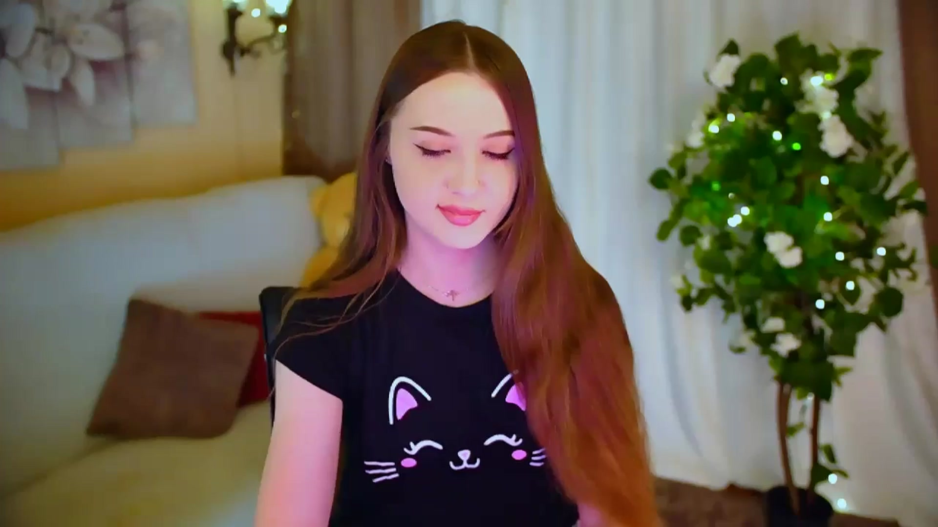 Gallery image thumbnail from Innocent_Soul's myfreecams stream on, 05/26/2024, 17:04 image 5 of 20
