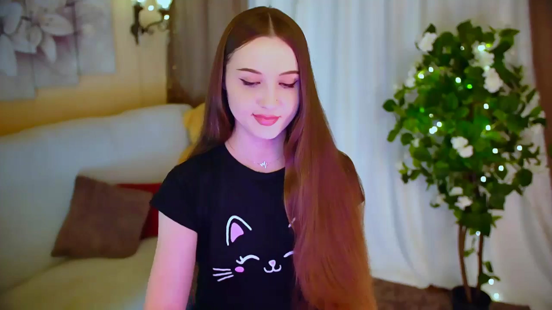 Gallery image thumbnail from Innocent_Soul's myfreecams stream on, 05/26/2024, 20:15 image 15 of 20
