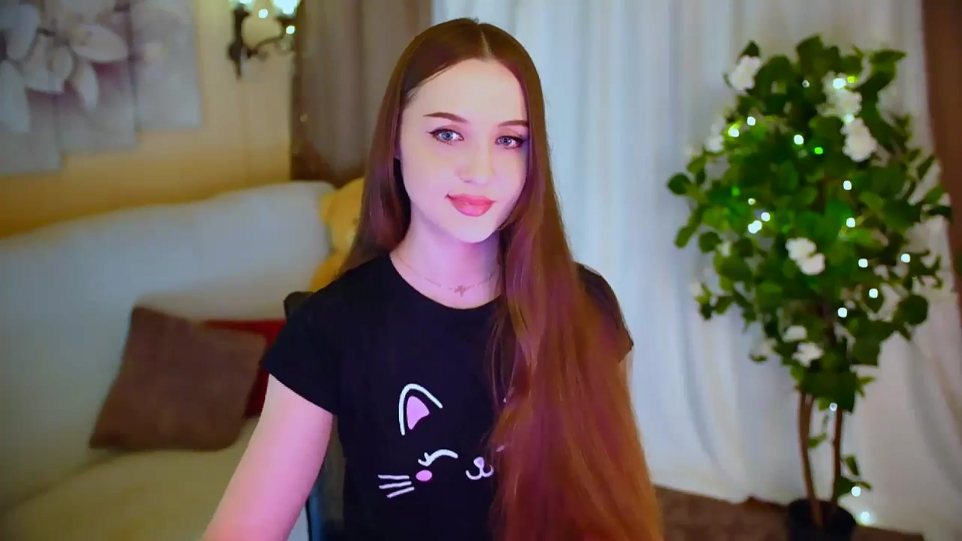 Gallery image thumbnail from Innocent_Soul's myfreecams stream on, 05/26/2024, 20:15 image 8 of 20