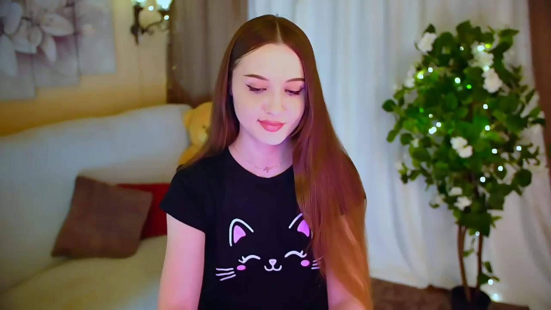Gallery image thumbnail from Innocent_Soul's myfreecams stream on, 05/26/2024, 20:15 image 2 of 20