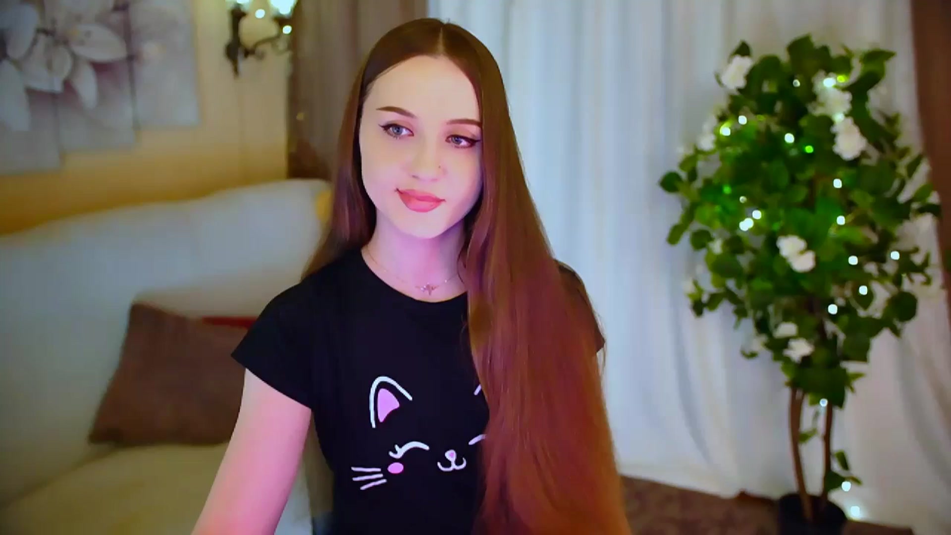 Gallery image thumbnail from Innocent_Soul's myfreecams stream on, 05/26/2024, 20:15 image 16 of 20