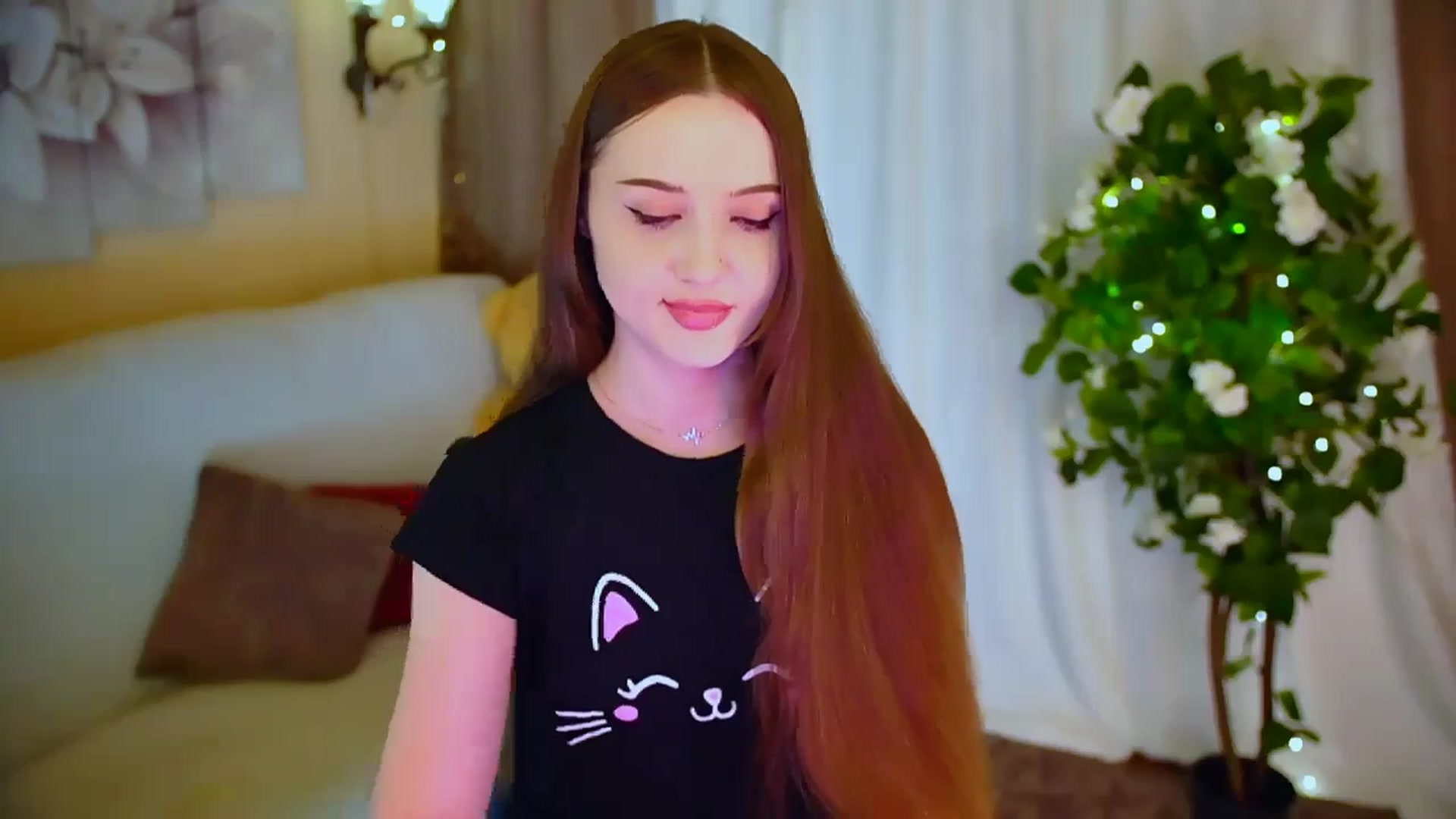 Gallery image thumbnail from Innocent_Soul's myfreecams stream on, 05/26/2024, 20:15 image 13 of 20