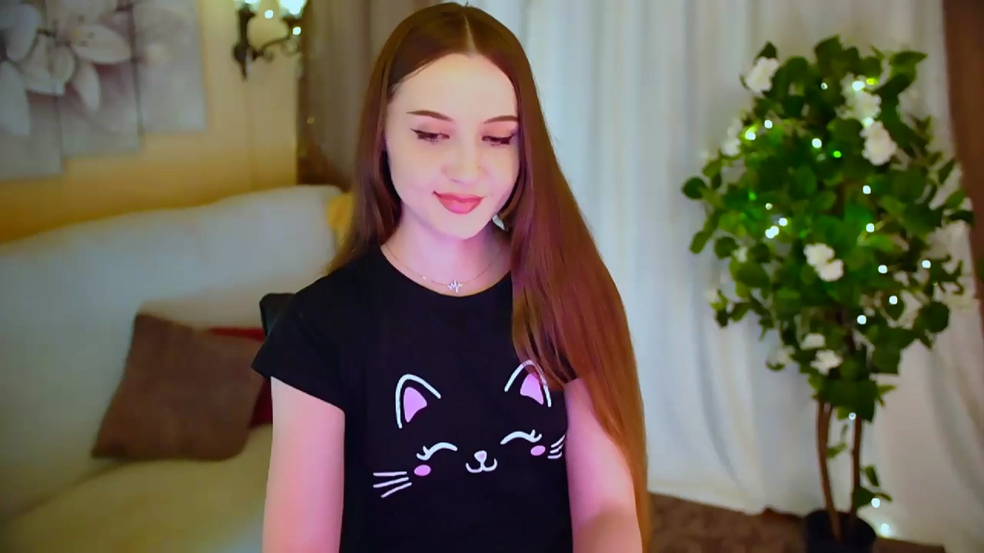 Gallery image thumbnail from Innocent_Soul's myfreecams stream on, 05/26/2024, 21:04 image 6 of 20