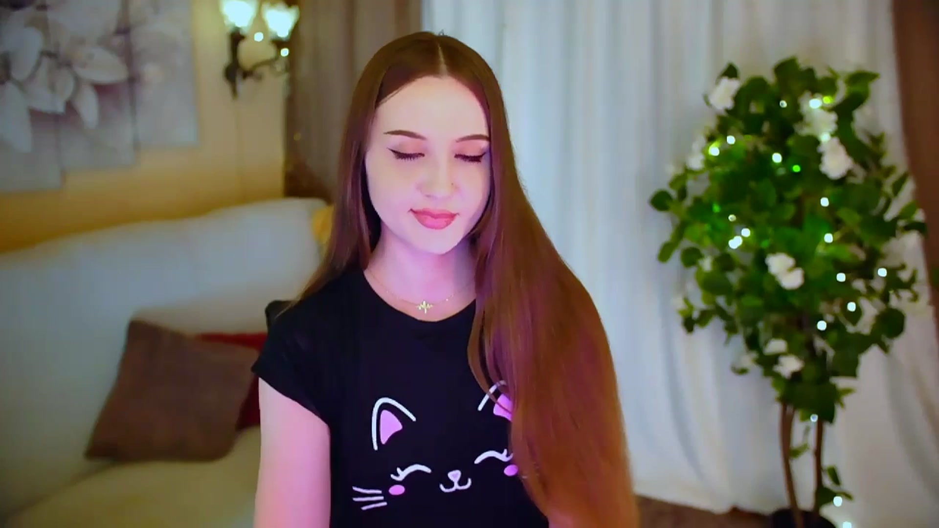 Gallery image thumbnail from Innocent_Soul's myfreecams stream on, 05/26/2024, 21:04 image 17 of 20