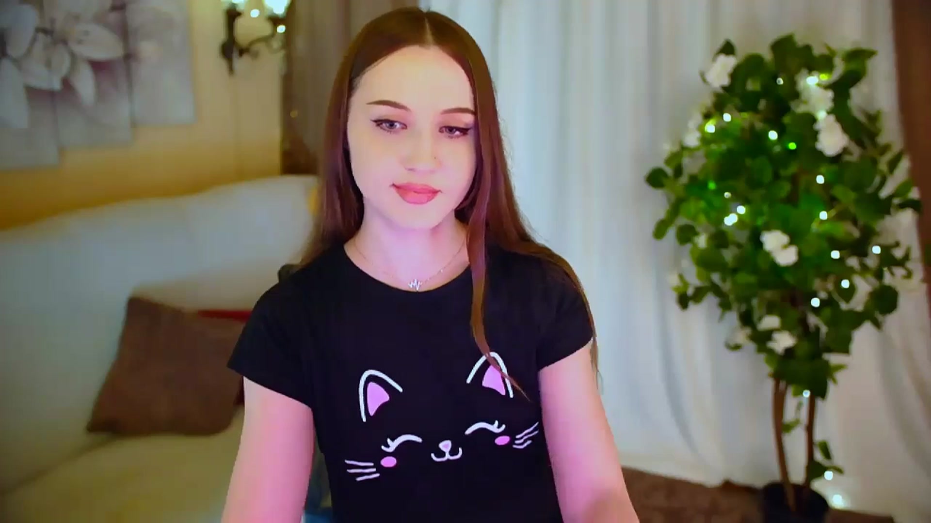 Gallery image thumbnail from Innocent_Soul's myfreecams stream on, 05/26/2024, 21:04 image 8 of 20
