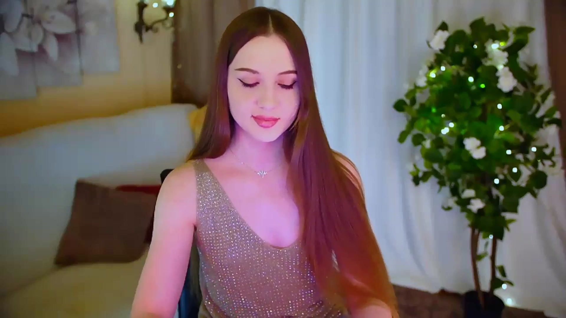 Gallery image thumbnail from Innocent_Soul's myfreecams stream on, 05/27/2024, 17:52 image 6 of 20