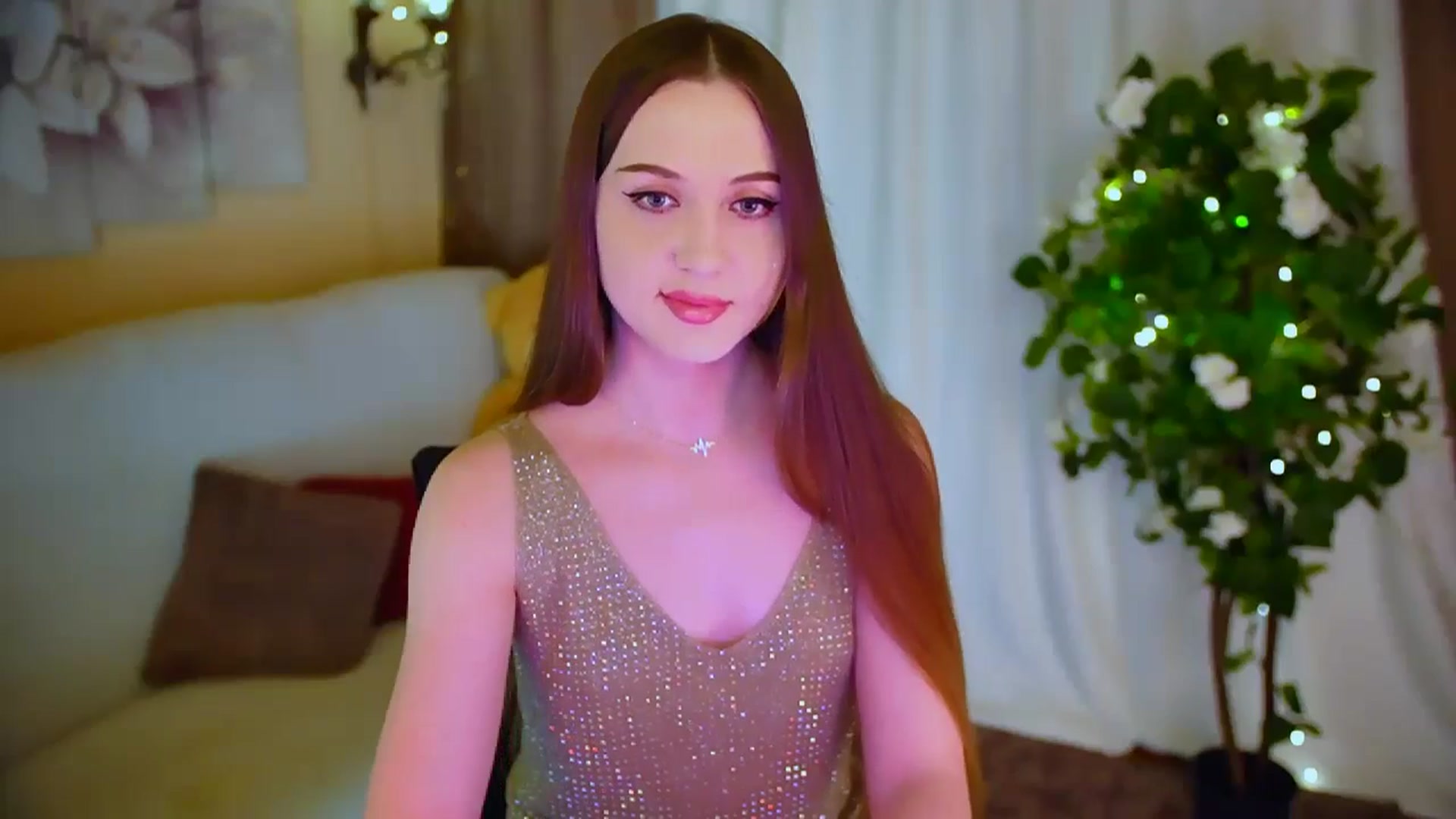 Gallery image thumbnail from Innocent_Soul's myfreecams stream on, 05/27/2024, 18:35 image 3 of 20