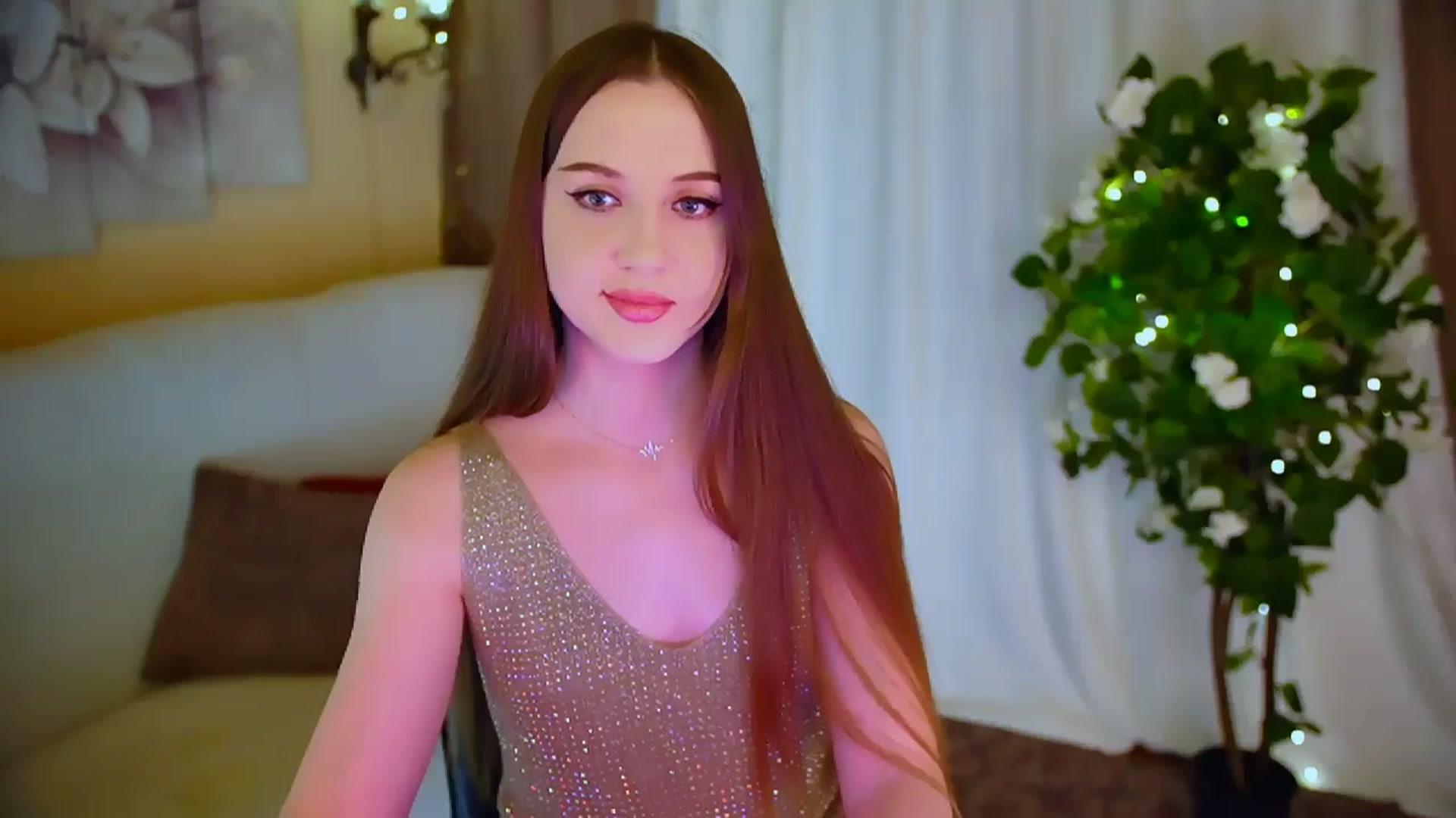 Gallery image thumbnail from Innocent_Soul's myfreecams stream on, 05/27/2024, 18:35 image 16 of 20