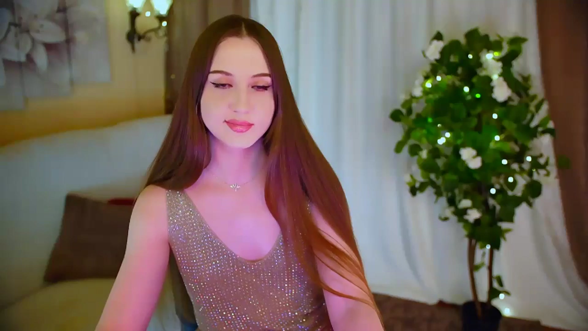 Gallery image thumbnail from Innocent_Soul's myfreecams stream on, 05/27/2024, 21:16 image 3 of 20