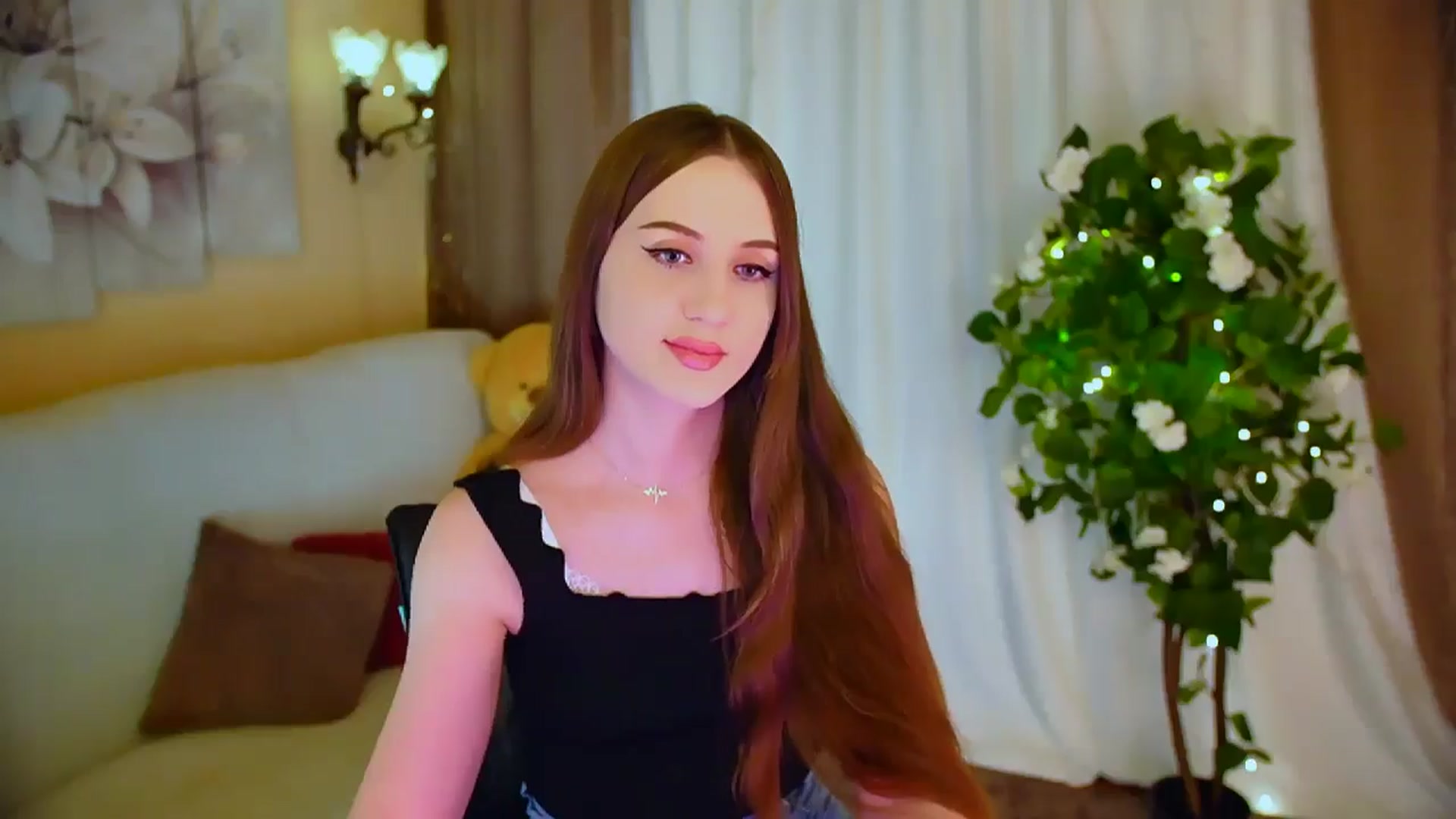 Gallery image thumbnail from Innocent_Soul's myfreecams stream on, 05/30/2024, 15:07 image 15 of 20