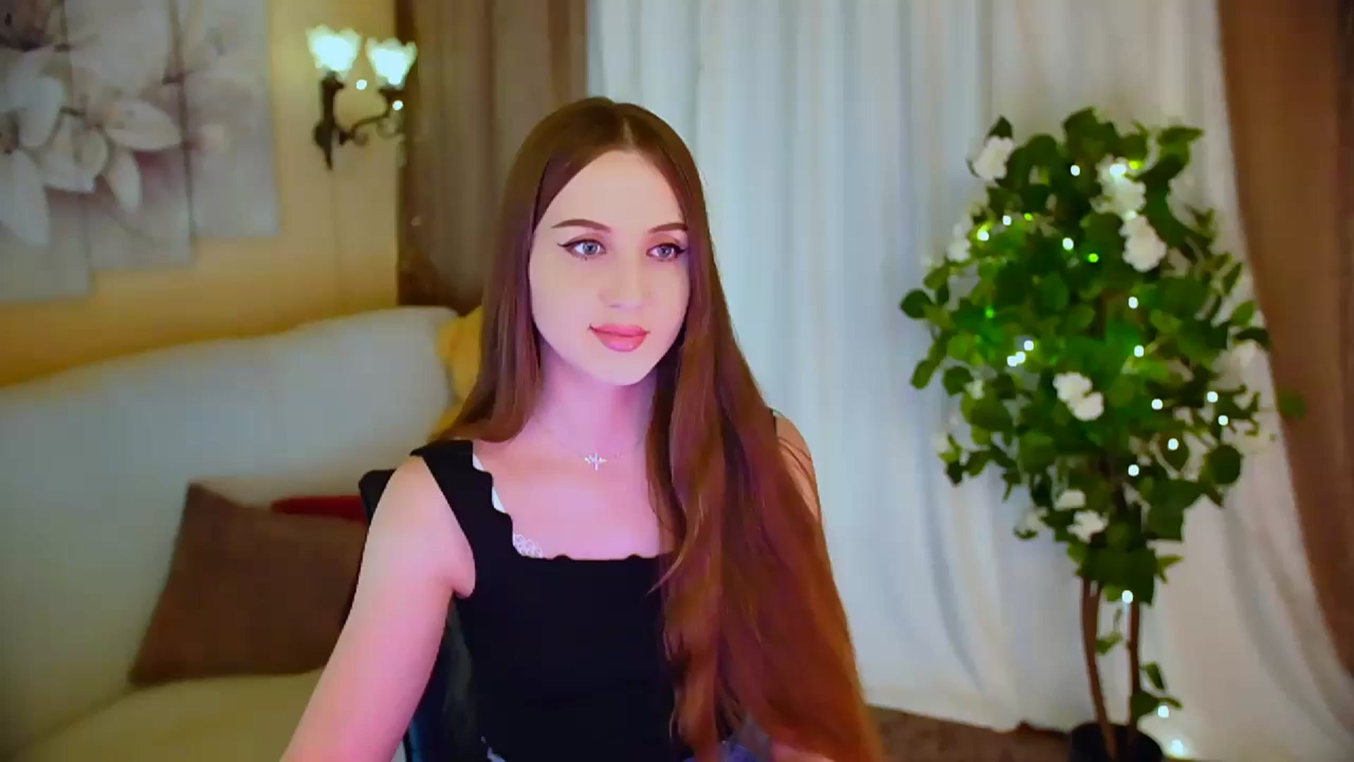 Gallery image thumbnail from Innocent_Soul's myfreecams stream on, 05/30/2024, 15:07 image 14 of 20