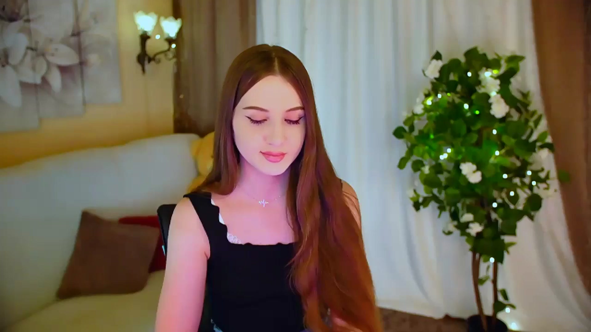Gallery image thumbnail from Innocent_Soul's myfreecams stream on, 05/30/2024, 15:07 image 9 of 20