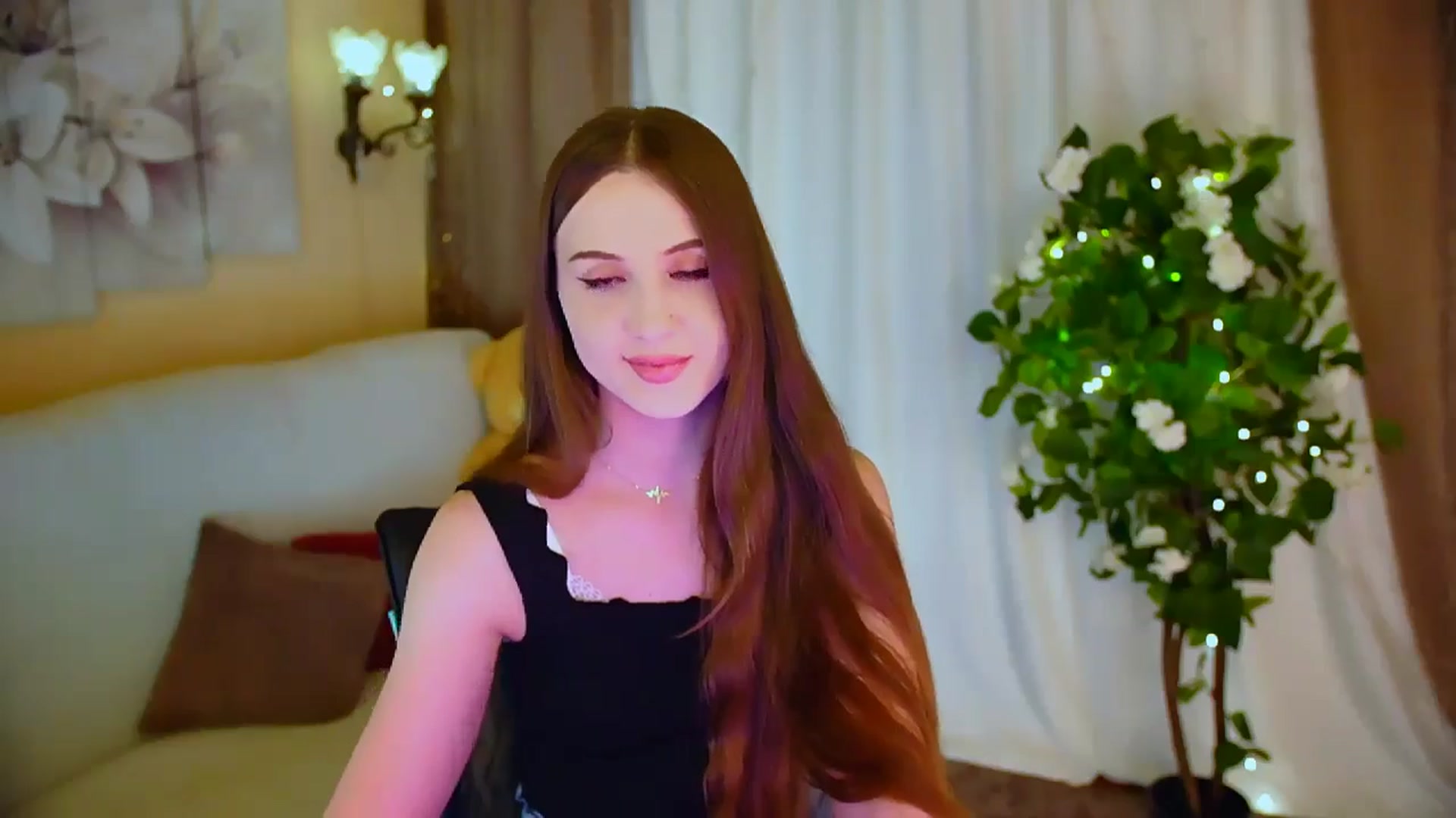 Gallery image thumbnail from Innocent_Soul's myfreecams stream on, 05/30/2024, 15:58 image 5 of 20
