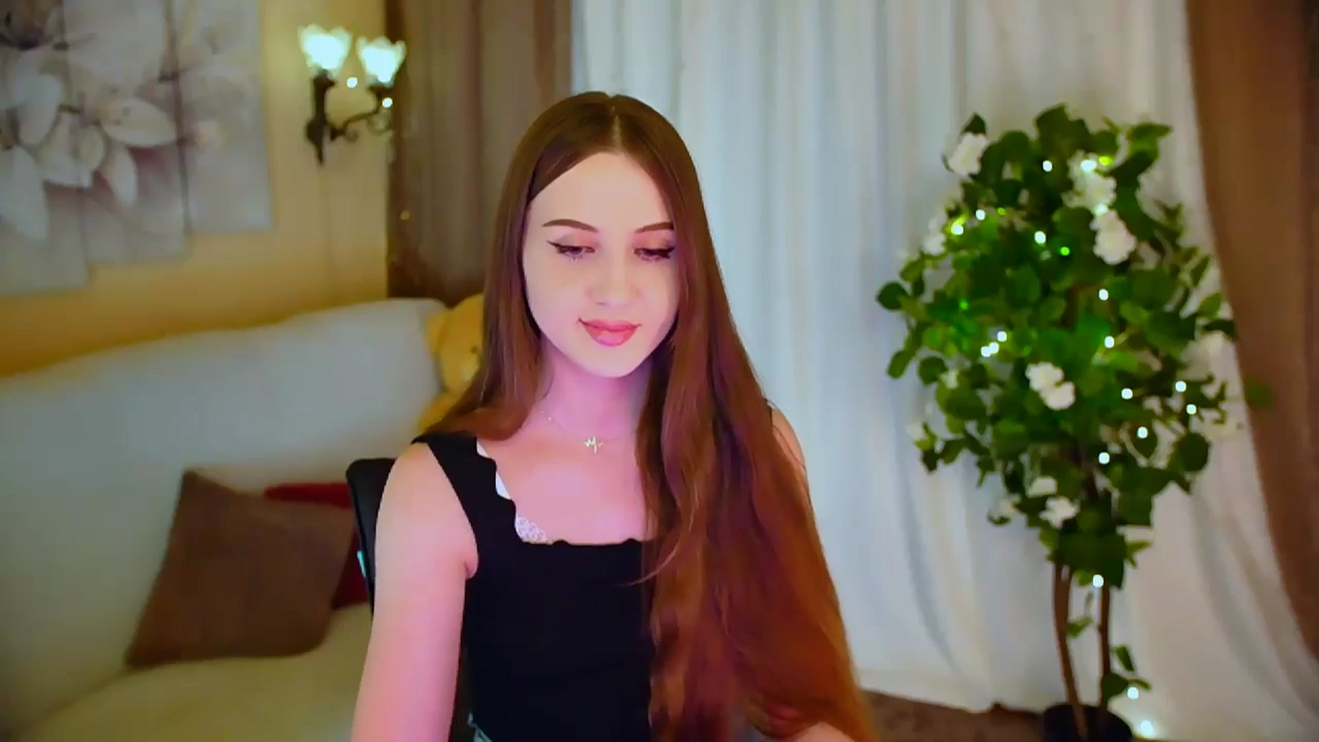 Gallery image thumbnail from Innocent_Soul's myfreecams stream on, 05/30/2024, 15:58 image 4 of 20