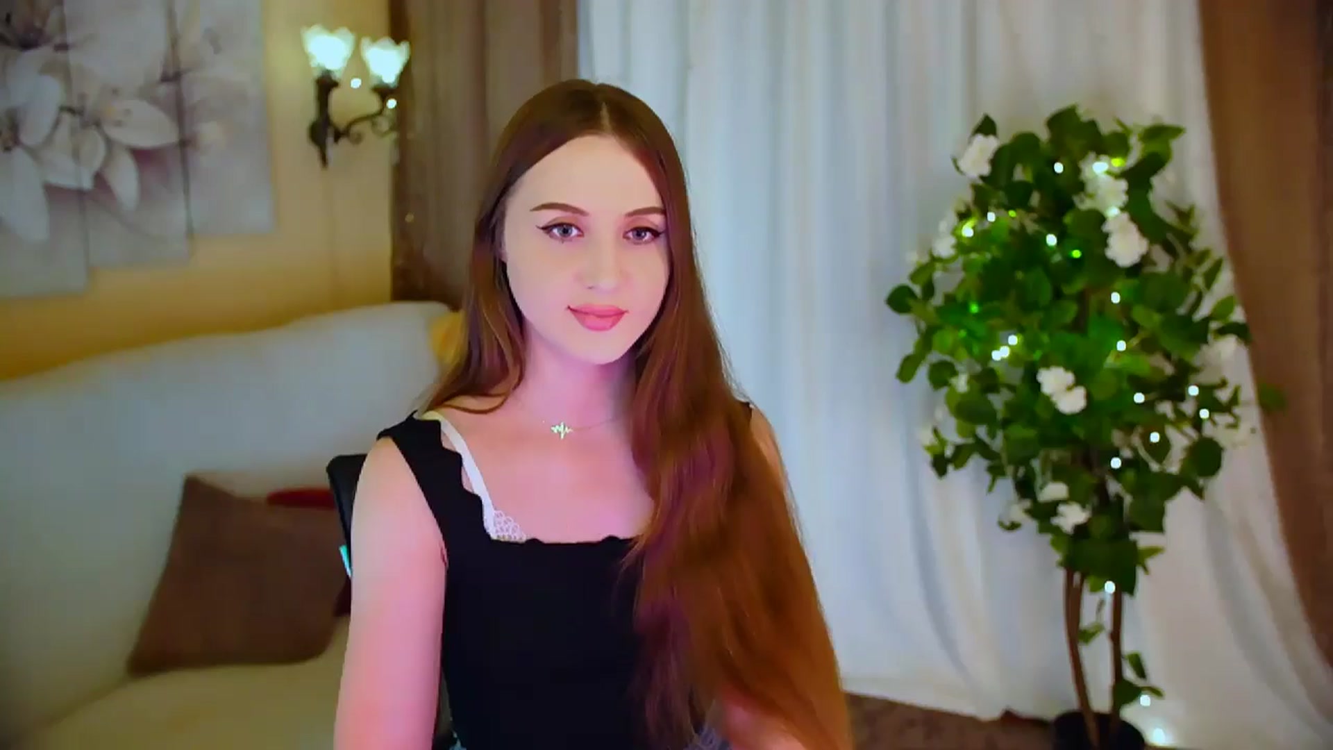 Gallery image thumbnail from Innocent_Soul's myfreecams stream on, 05/30/2024, 16:42 image 12 of 20
