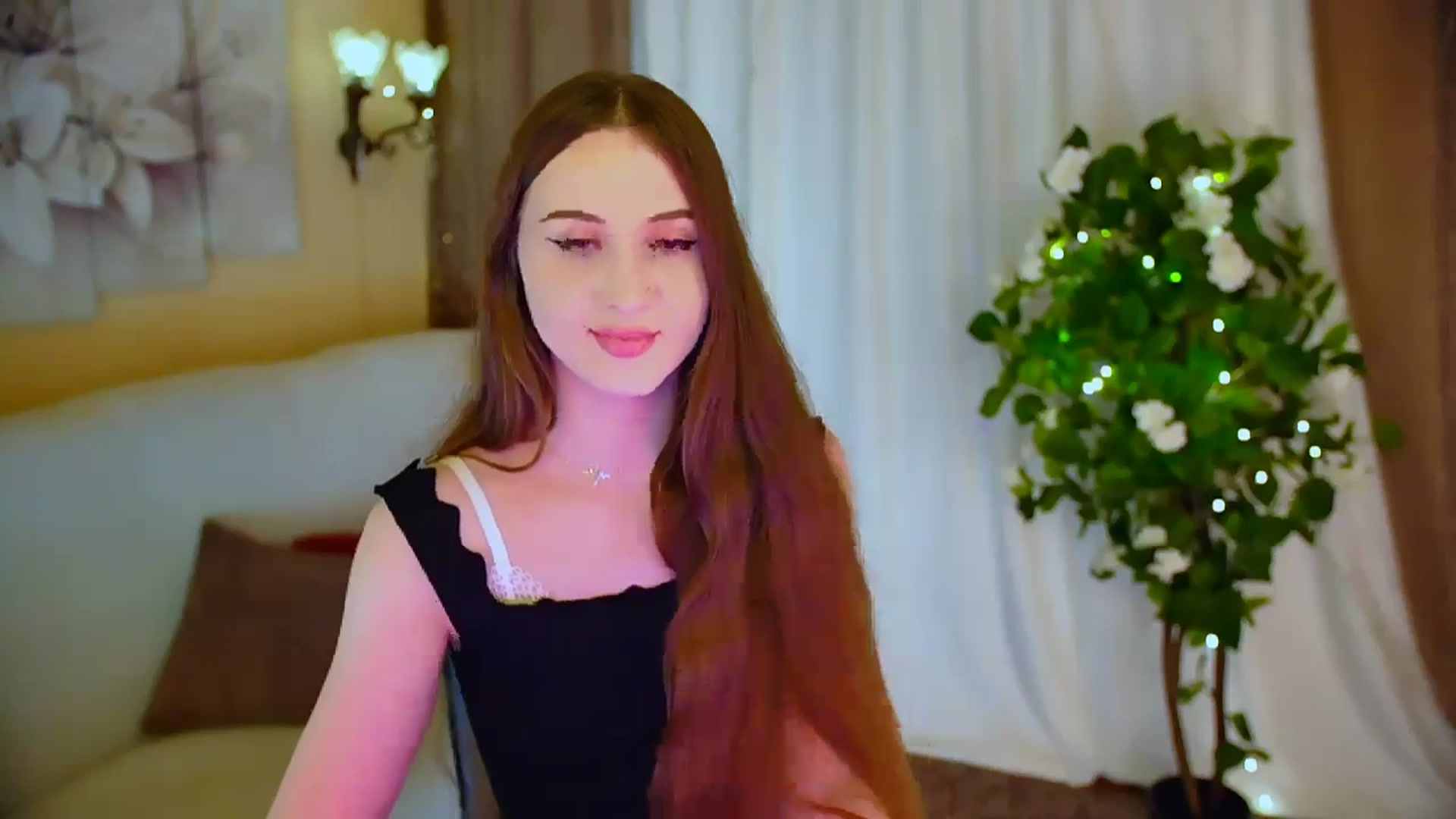 Gallery image thumbnail from Innocent_Soul's myfreecams stream on, 05/30/2024, 16:42 image 17 of 20