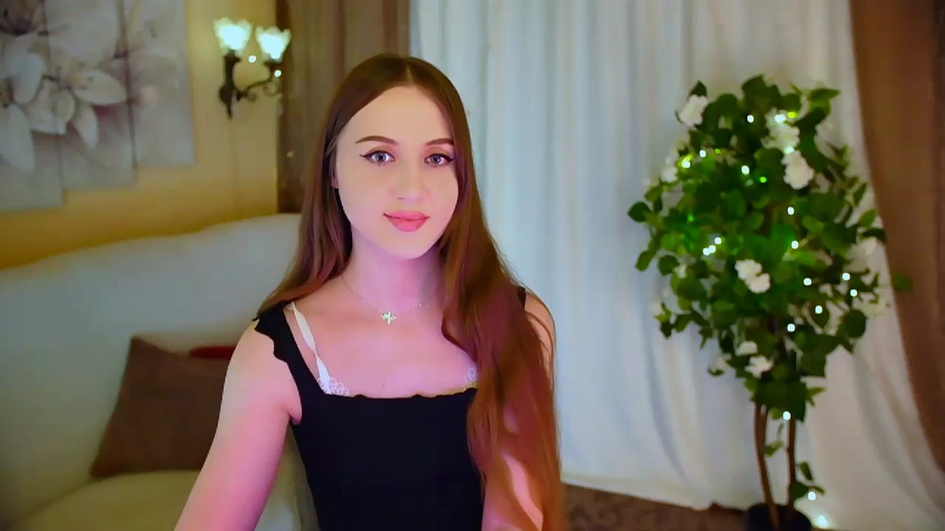 Gallery image thumbnail from Innocent_Soul's myfreecams stream on, 05/30/2024, 16:42 image 4 of 20