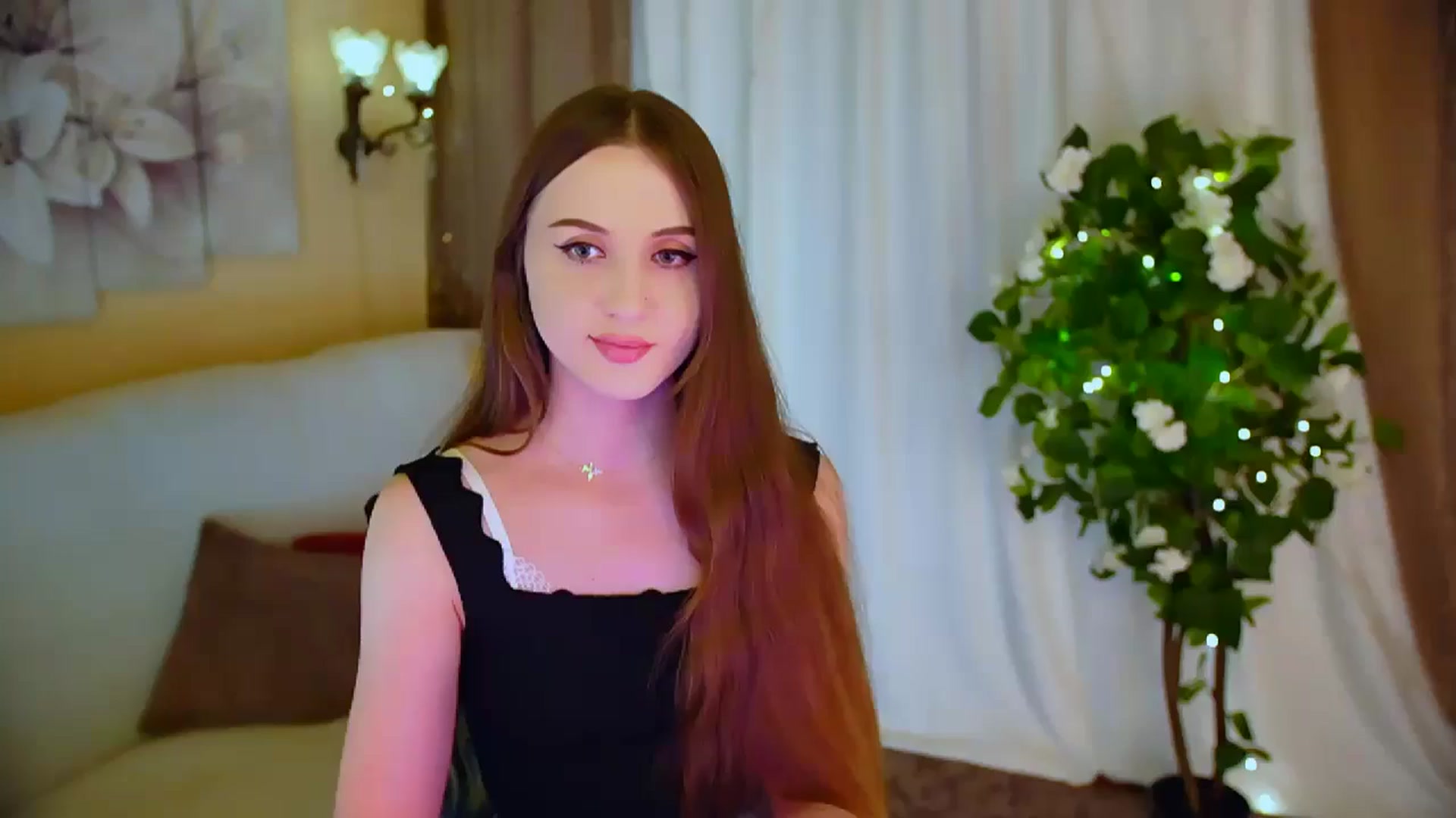 Gallery image thumbnail from Innocent_Soul's myfreecams stream on, 05/30/2024, 16:42 image 15 of 20