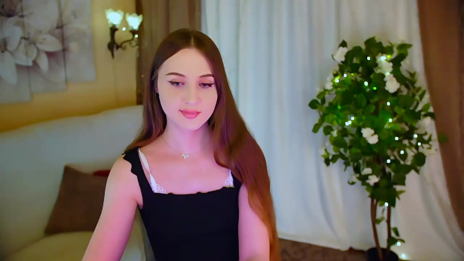 Gallery image thumbnail from Innocent_Soul's myfreecams stream on, 05/30/2024, 16:42 image 2 of 20