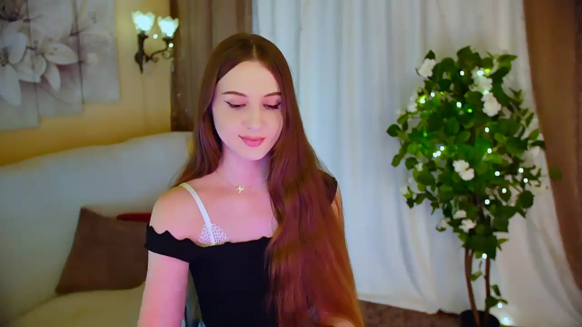 Gallery image thumbnail from Innocent_Soul's myfreecams stream on, 05/30/2024, 16:59 image 6 of 20