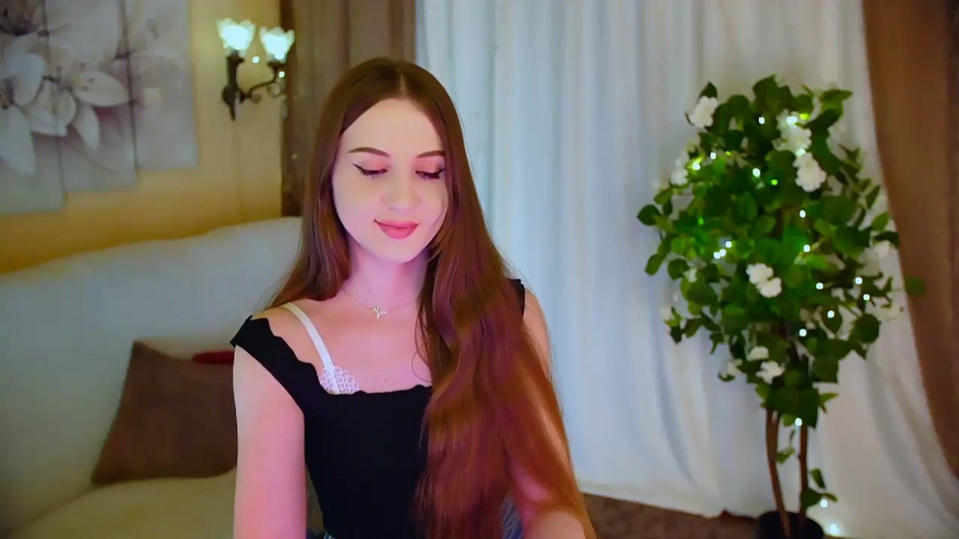 Gallery image thumbnail from Innocent_Soul's myfreecams stream on, 05/30/2024, 16:59 image 13 of 20