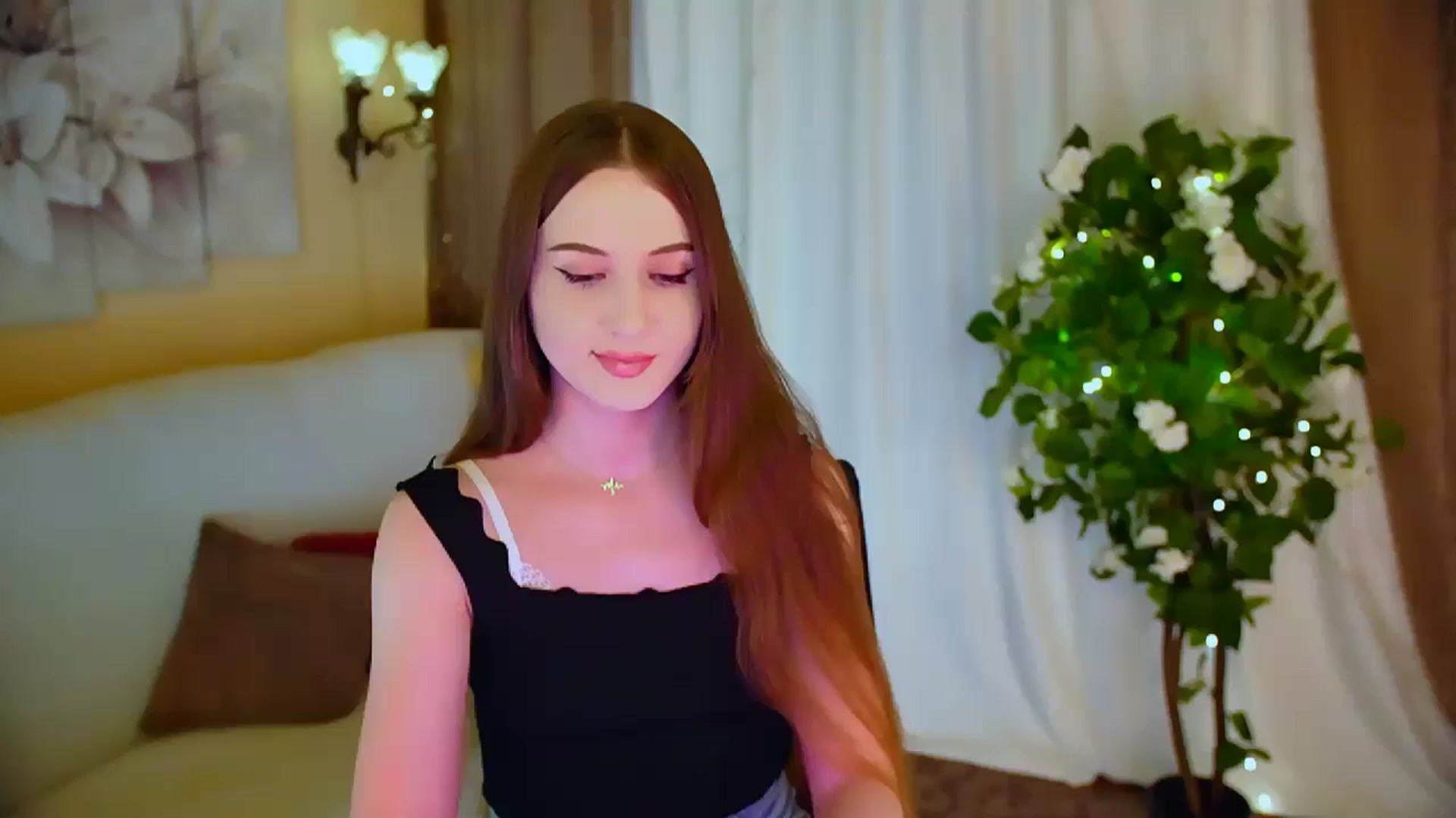 Gallery image thumbnail from Innocent_Soul's myfreecams stream on, 05/30/2024, 17:40 image 4 of 20
