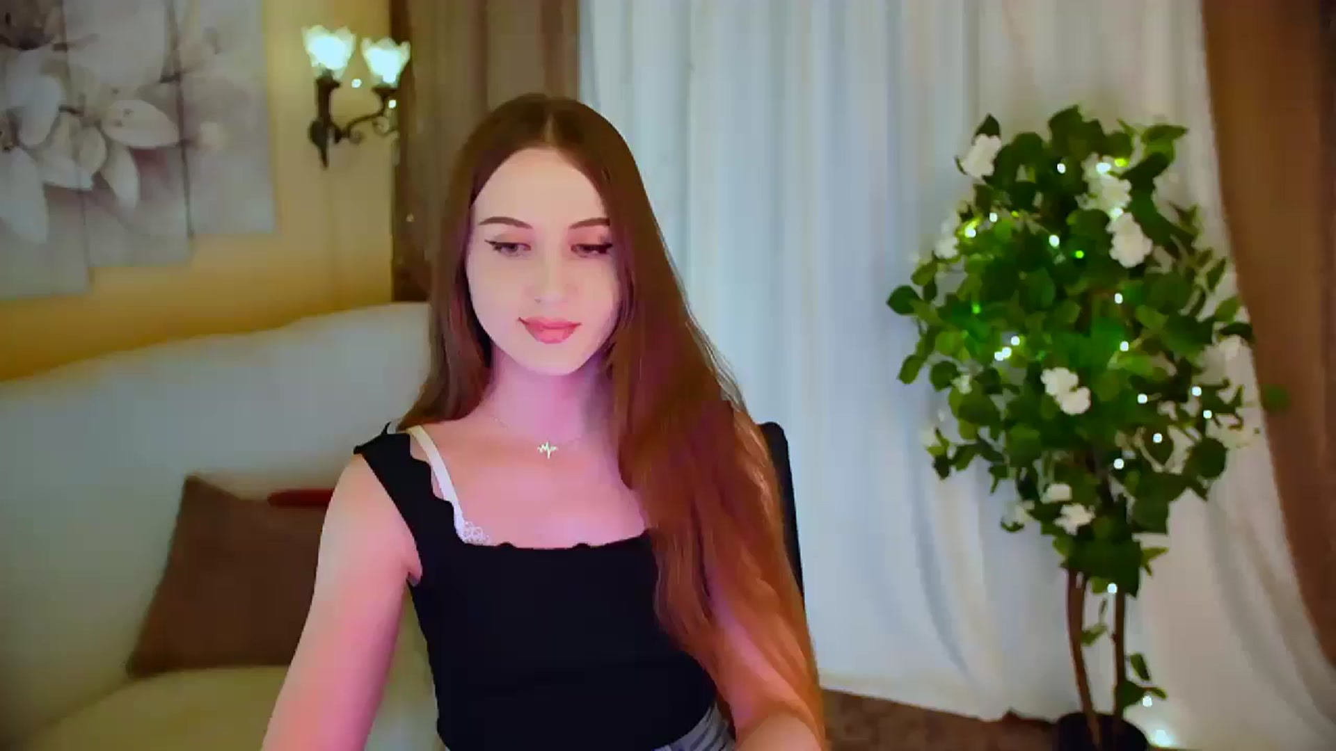 Gallery image thumbnail from Innocent_Soul's myfreecams stream on, 05/30/2024, 17:40 image 5 of 20