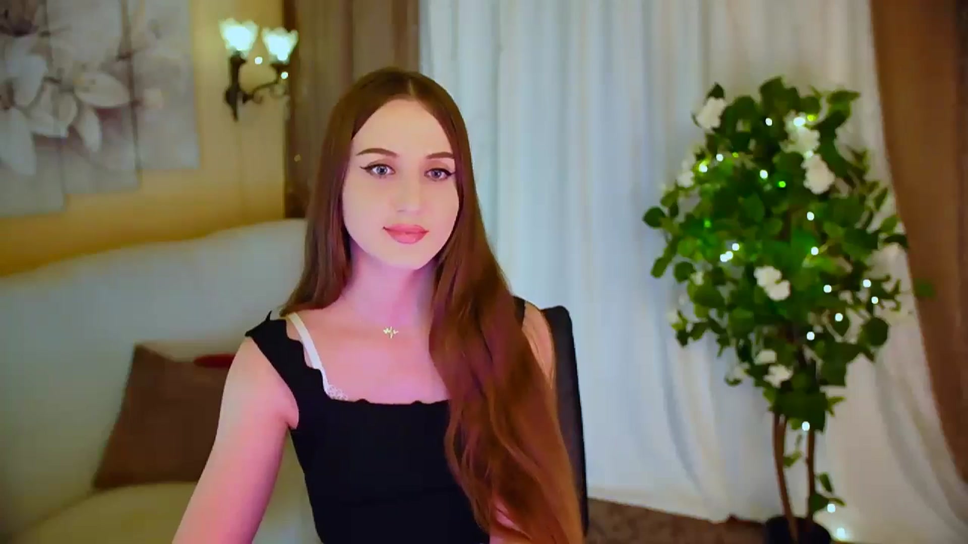 Gallery image thumbnail from Innocent_Soul's myfreecams stream on, 05/30/2024, 17:40 image 8 of 20