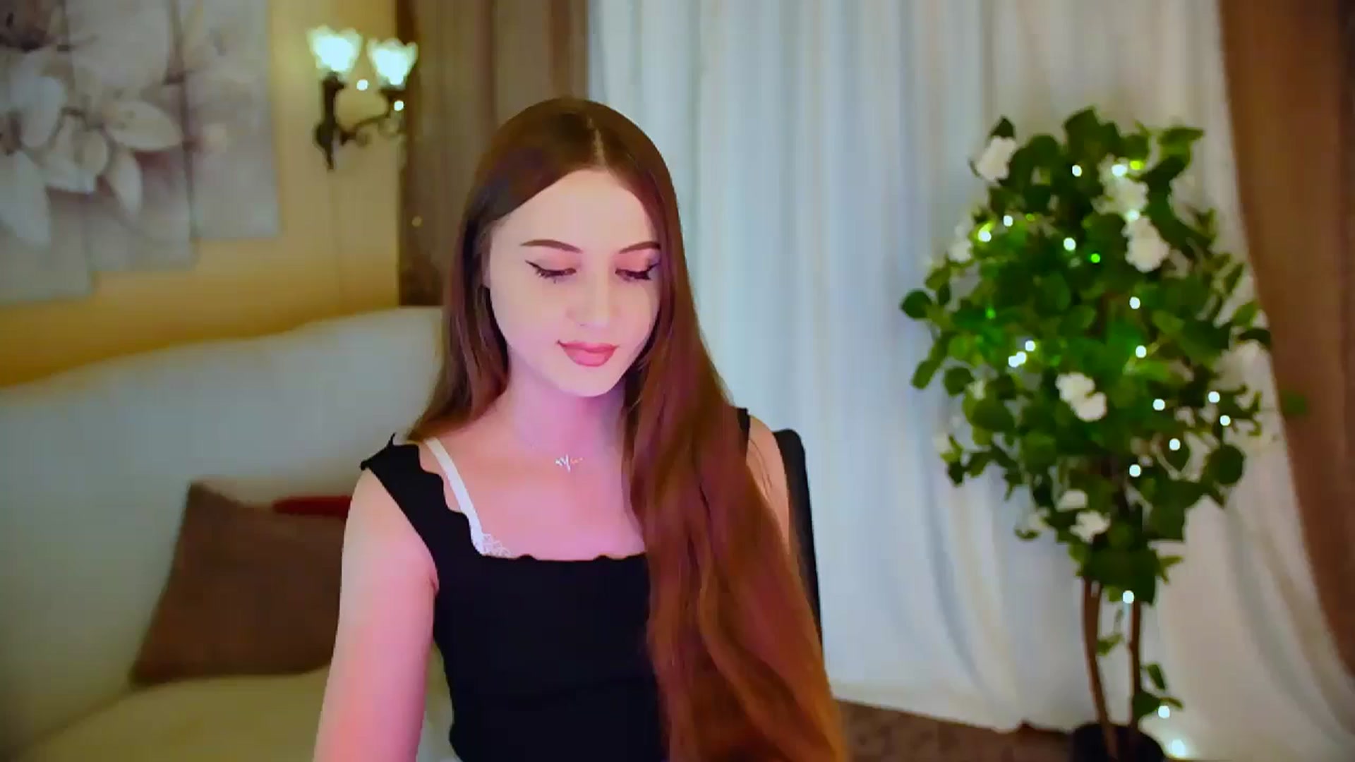 Gallery image thumbnail from Innocent_Soul's myfreecams stream on, 05/30/2024, 17:40 image 19 of 20