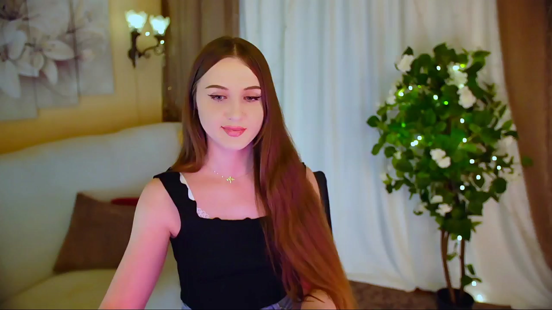 Gallery image thumbnail from Innocent_Soul's myfreecams stream on, 05/30/2024, 18:18 image 5 of 20
