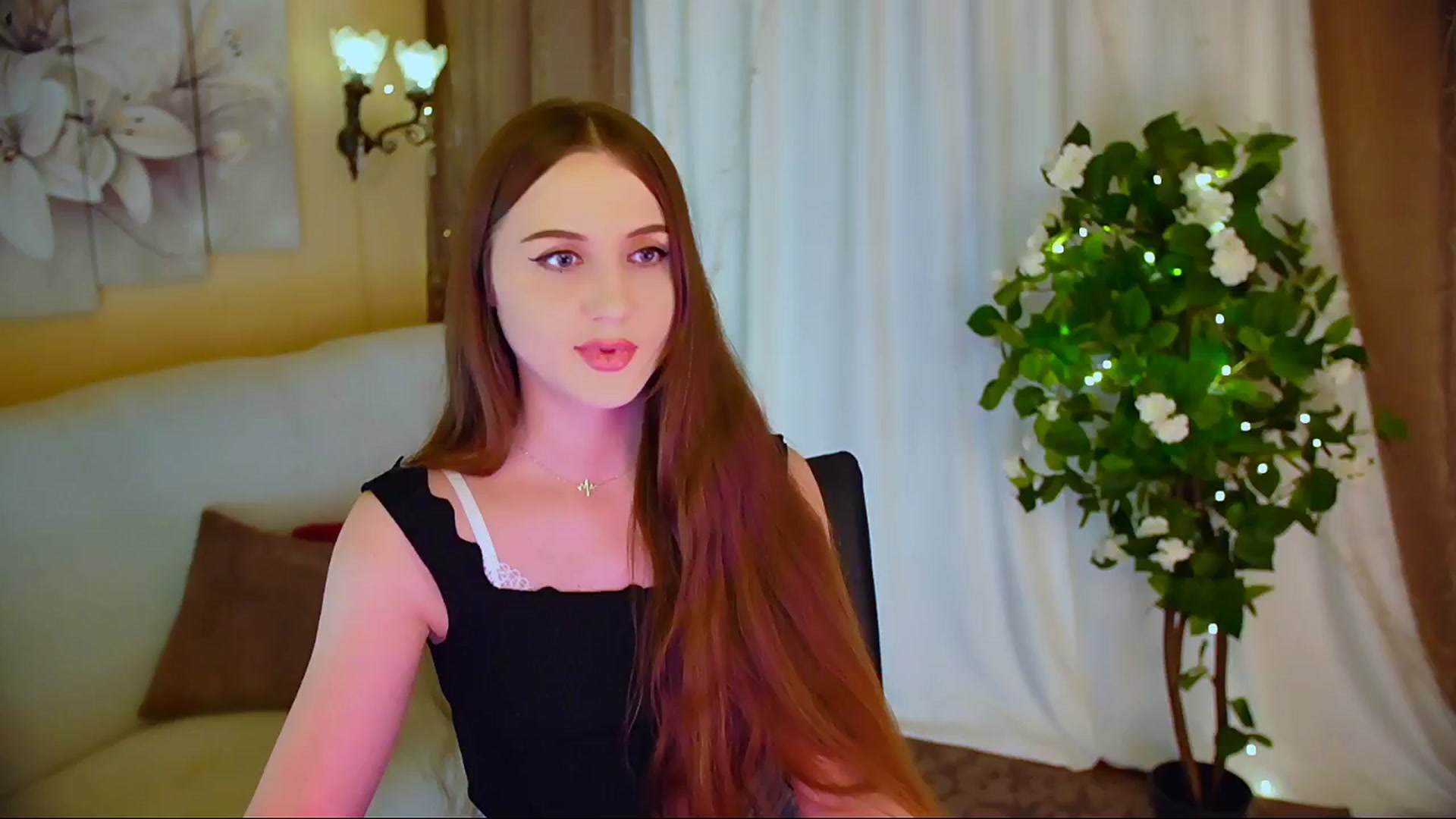 Gallery image thumbnail from Innocent_Soul's myfreecams stream on, 05/30/2024, 18:18 image 11 of 20