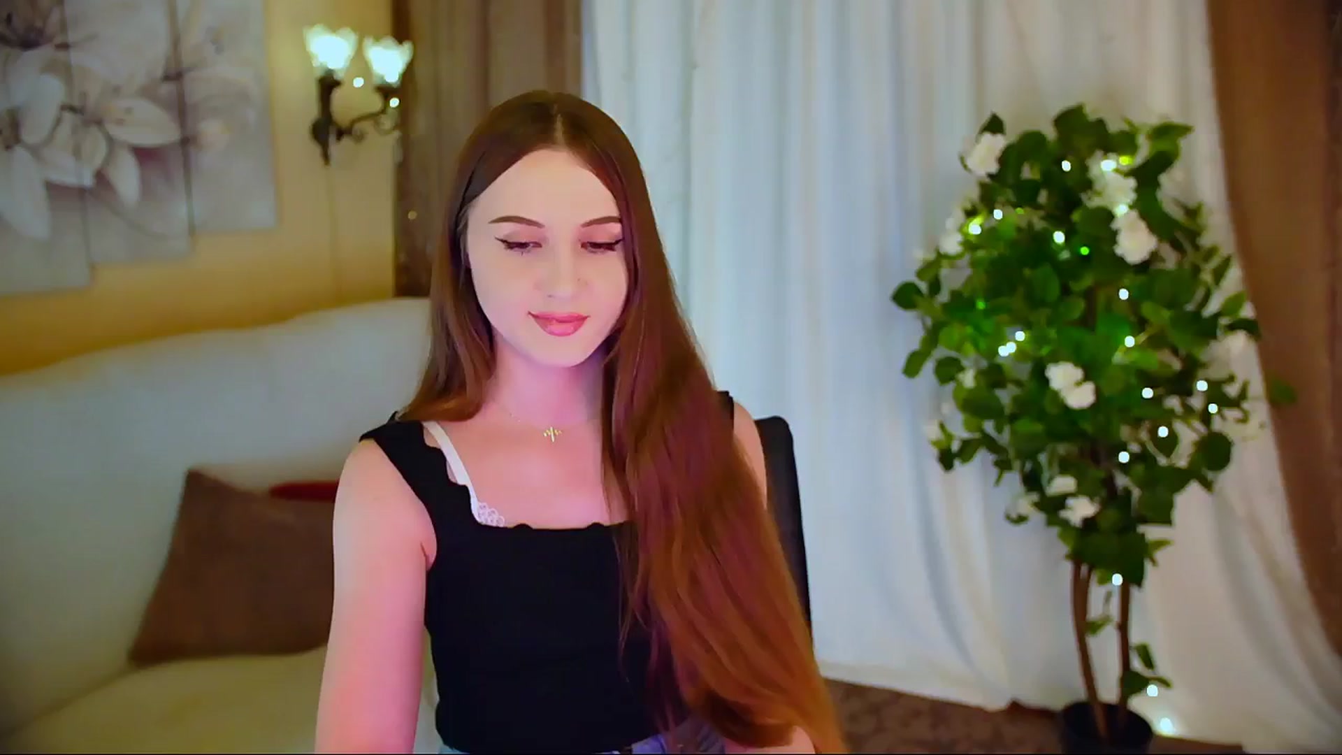 Gallery image thumbnail from Innocent_Soul's myfreecams stream on, 05/30/2024, 18:18 image 6 of 20