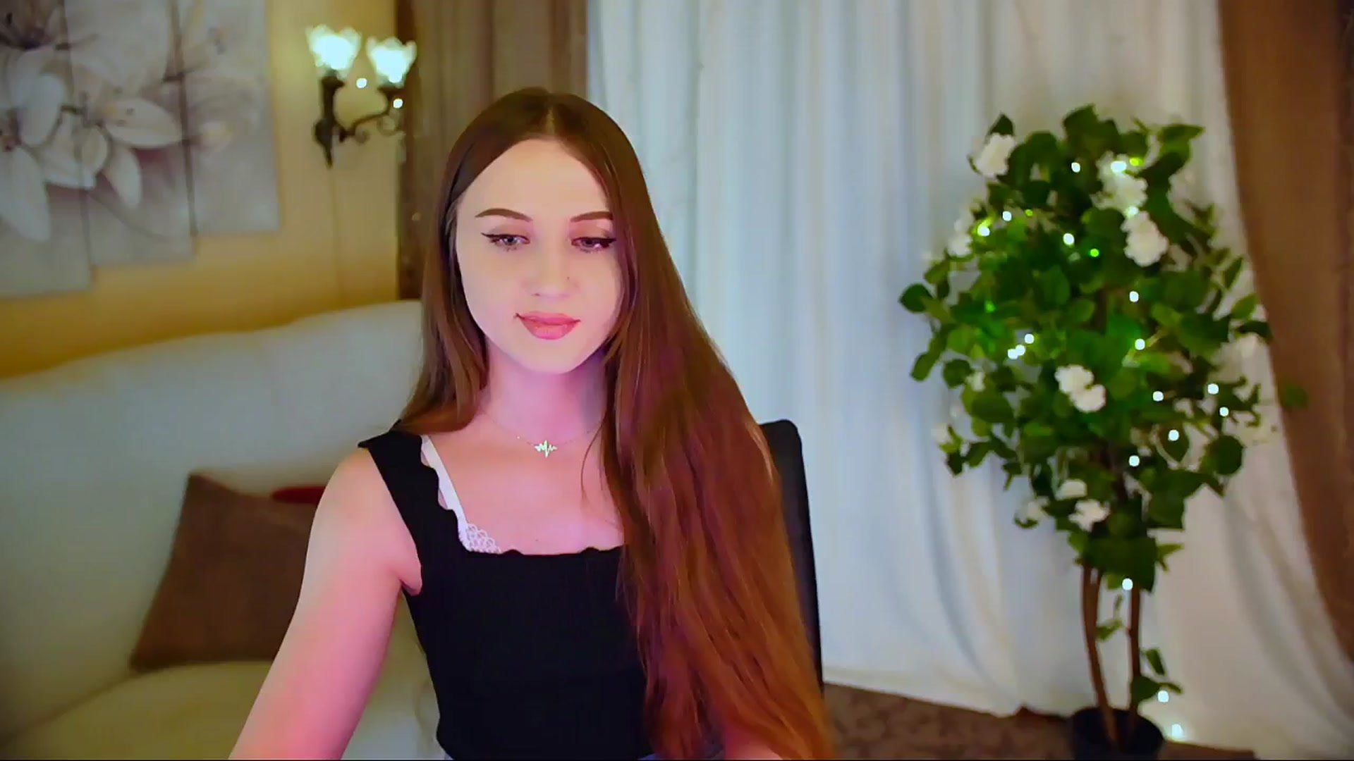 Gallery image thumbnail from Innocent_Soul's myfreecams stream on, 05/30/2024, 18:18 image 4 of 20