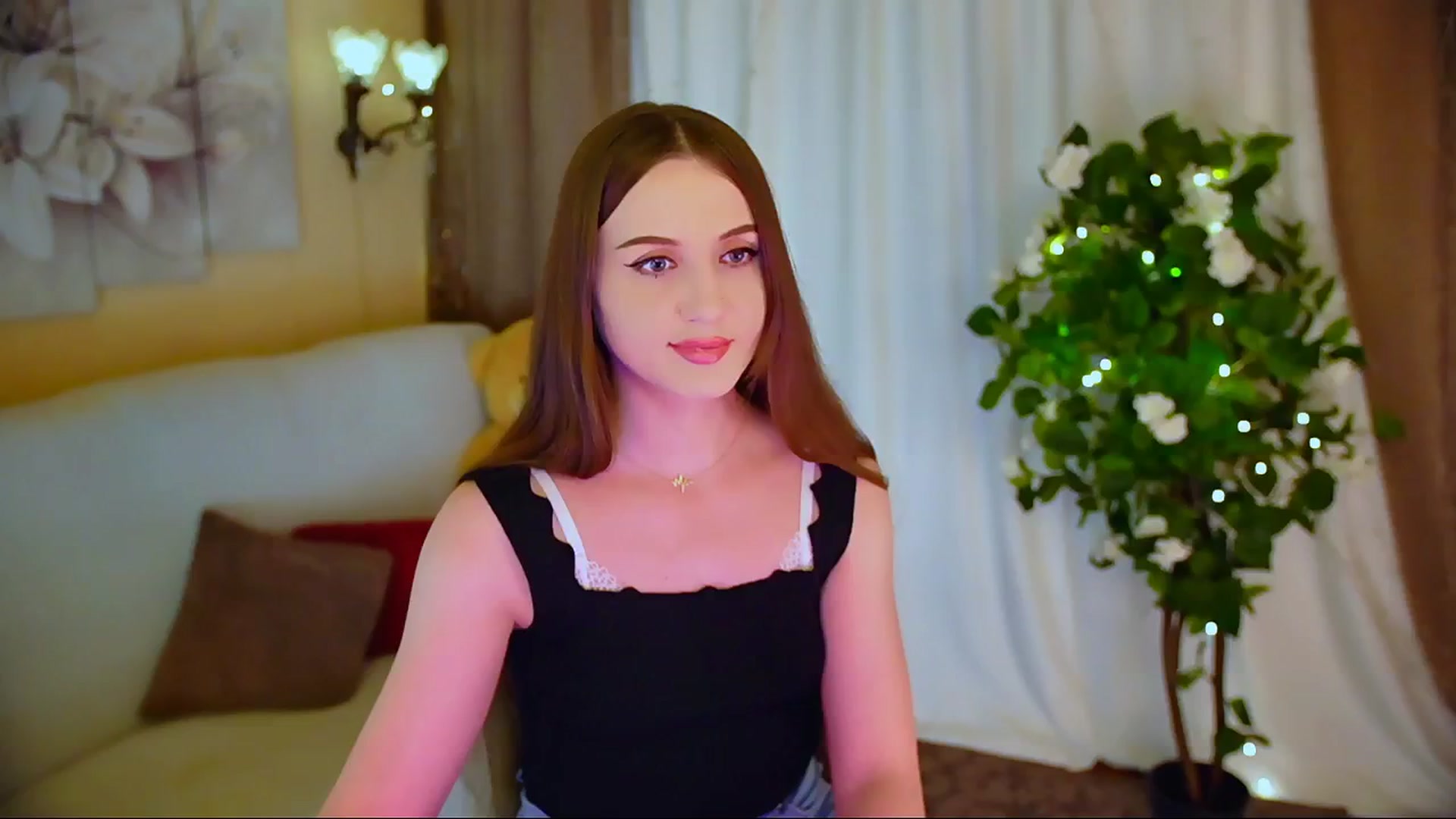 Gallery image thumbnail from Innocent_Soul's myfreecams stream on, 05/30/2024, 18:42 image 9 of 20