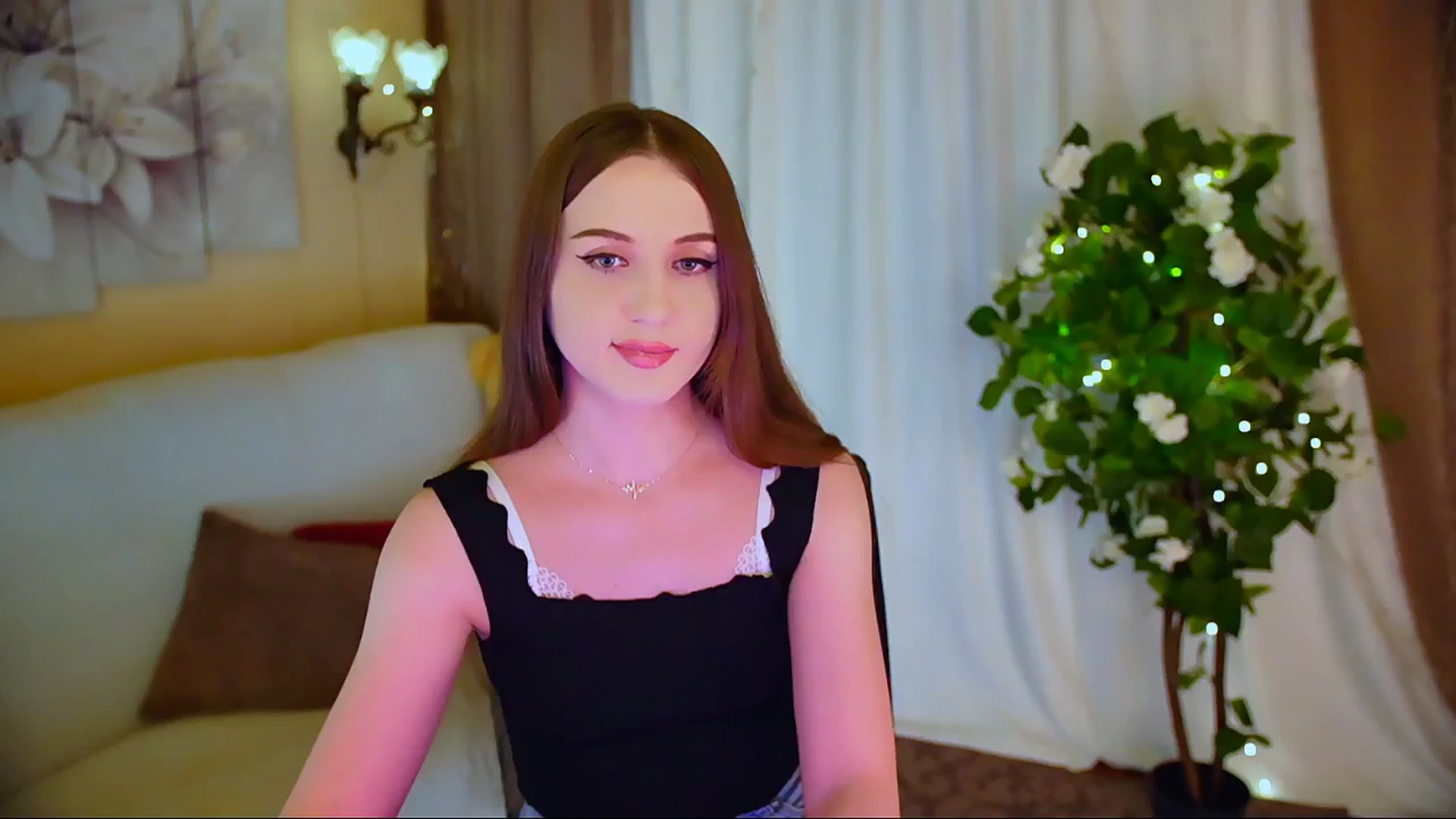 Gallery image thumbnail from Innocent_Soul's myfreecams stream on, 05/30/2024, 18:42 image 1 of 20