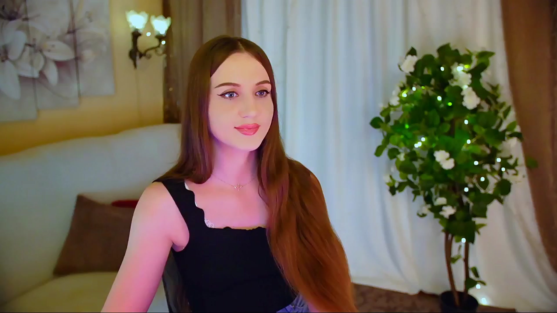 Gallery image thumbnail from Innocent_Soul's myfreecams stream on, 05/30/2024, 19:11 image 11 of 20