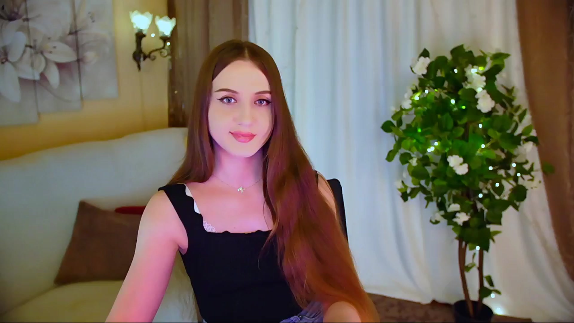 Gallery image thumbnail from Innocent_Soul's myfreecams stream on, 05/30/2024, 19:11 image 3 of 20