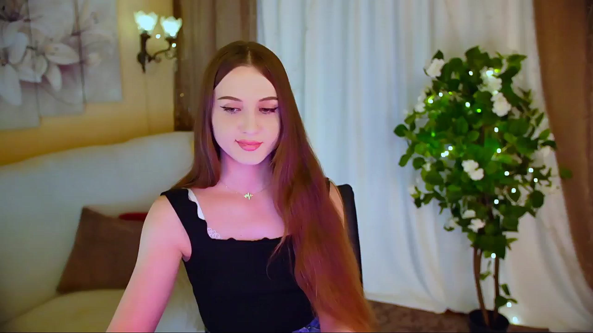 Gallery image thumbnail from Innocent_Soul's myfreecams stream on, 05/30/2024, 19:11 image 1 of 20