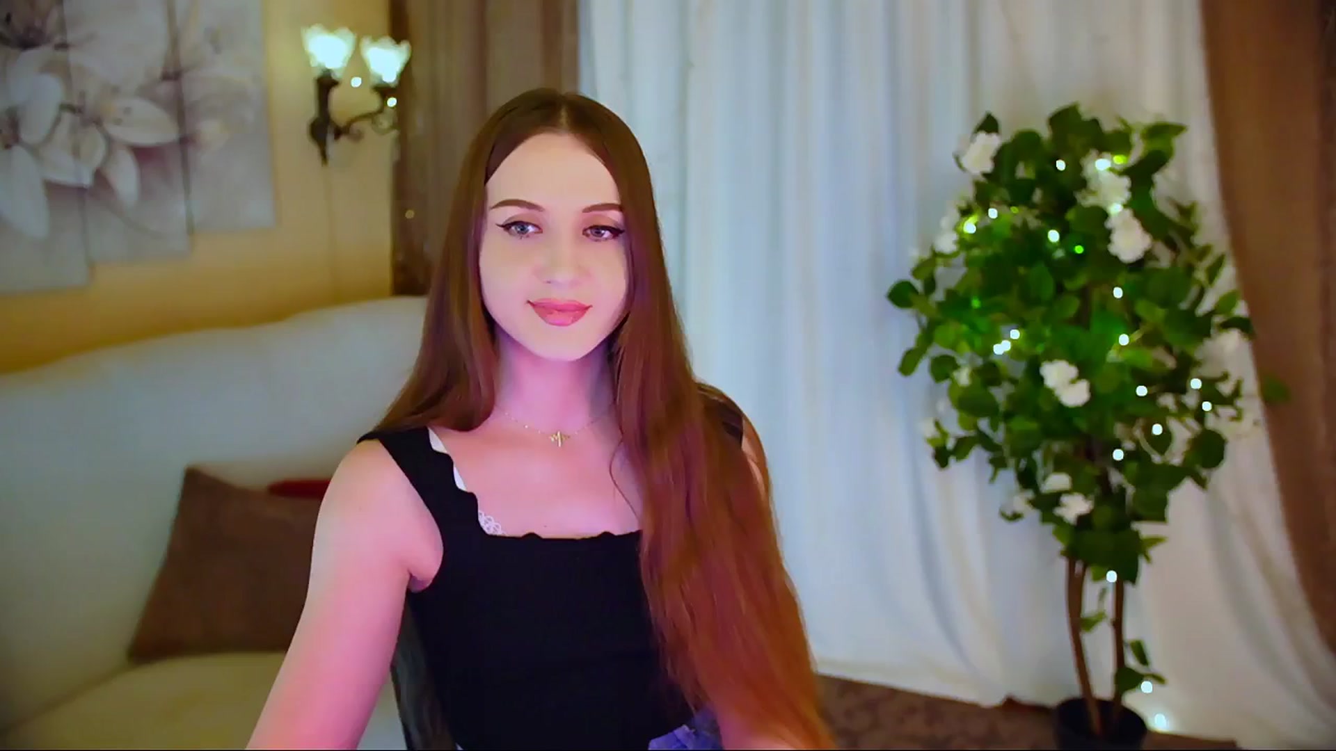 Gallery image thumbnail from Innocent_Soul's myfreecams stream on, 05/30/2024, 19:11 image 12 of 20
