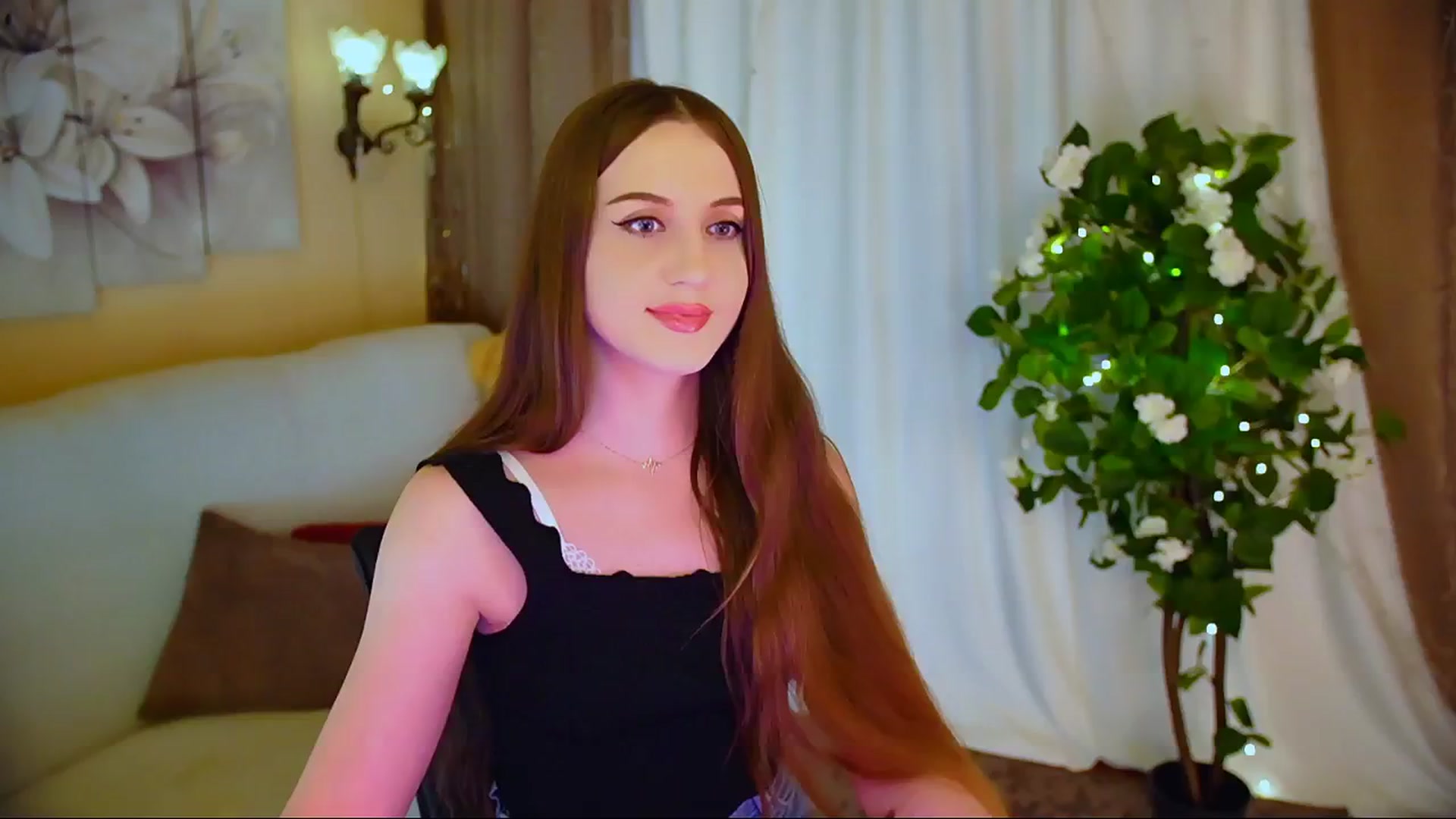 Gallery image thumbnail from Innocent_Soul's myfreecams stream on, 05/30/2024, 19:11 image 8 of 20