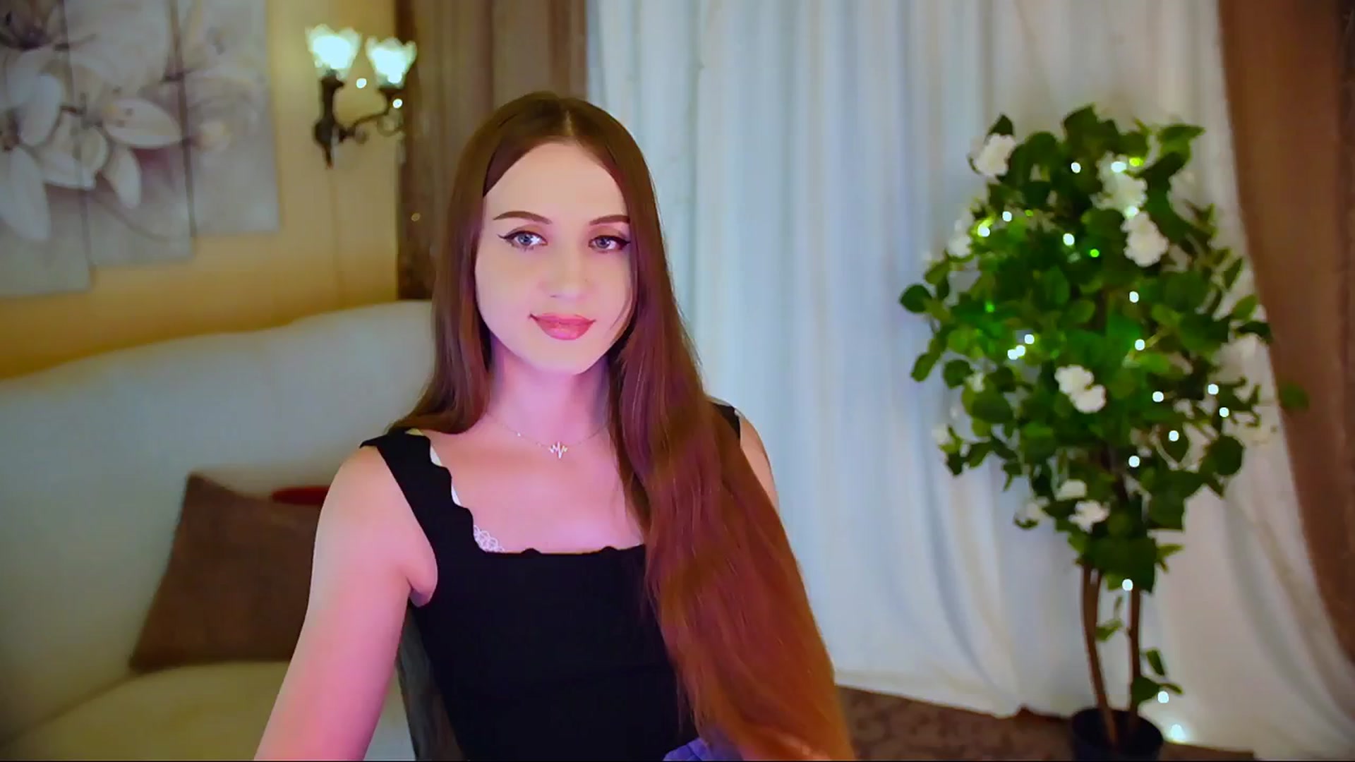 Gallery image thumbnail from Innocent_Soul's myfreecams stream on, 05/30/2024, 19:11 image 18 of 20