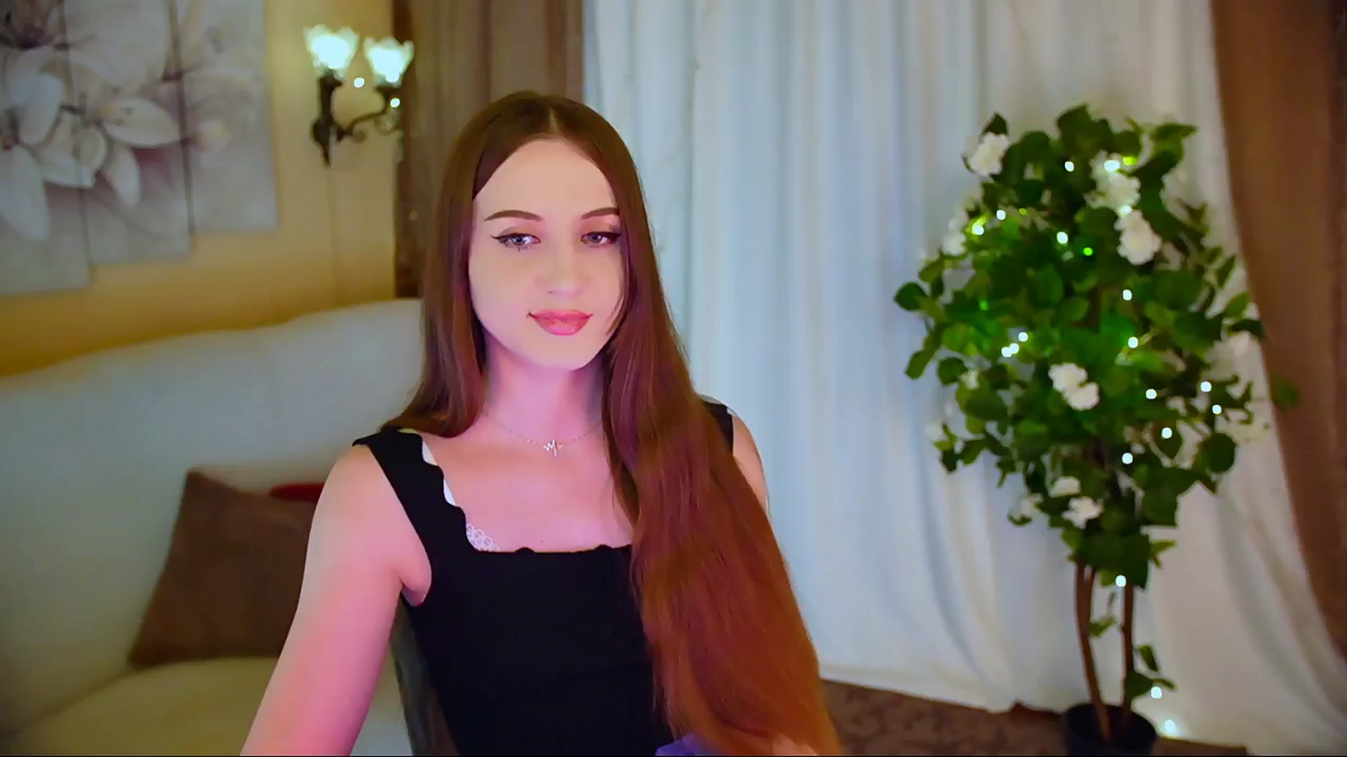 Gallery image thumbnail from Innocent_Soul's myfreecams stream on, 05/30/2024, 19:11 image 19 of 20