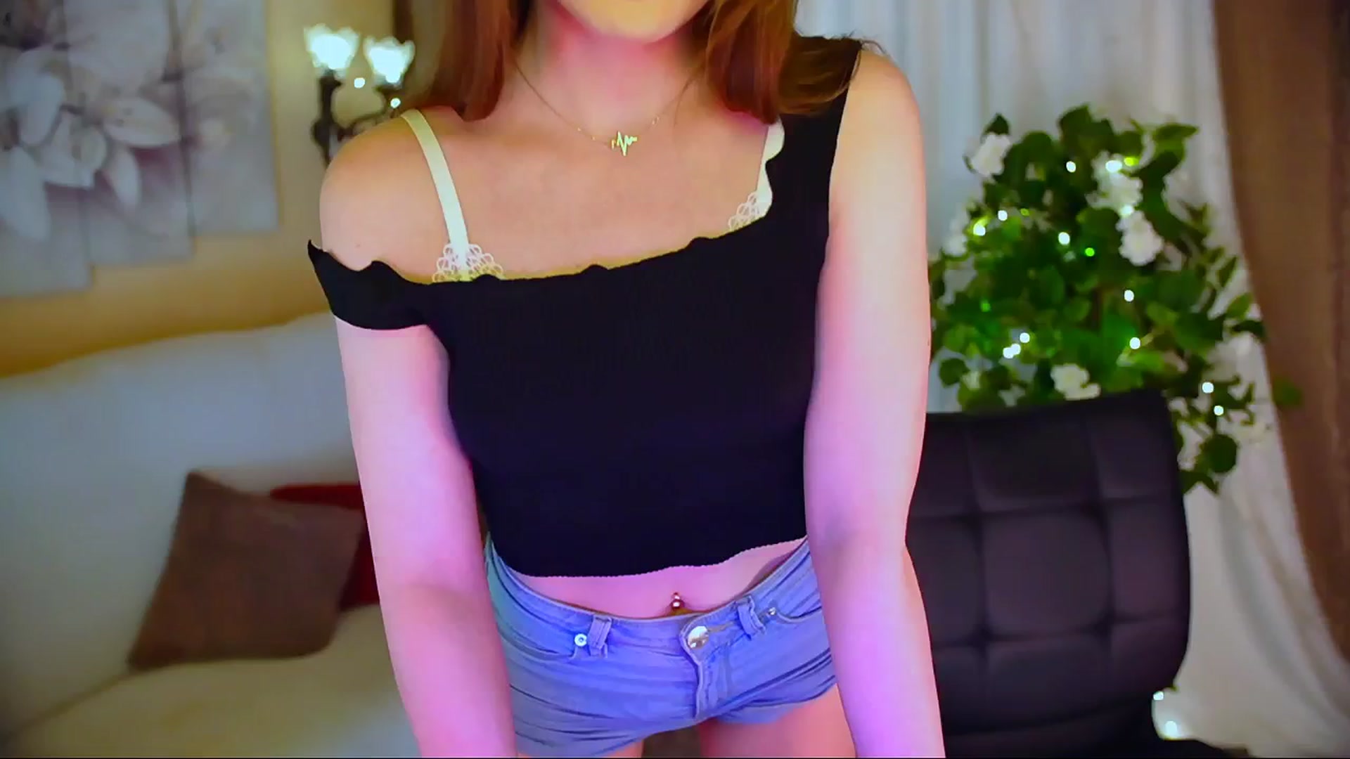 Gallery image thumbnail from Innocent_Soul's myfreecams stream on, 05/30/2024, 21:35 image 7 of 20