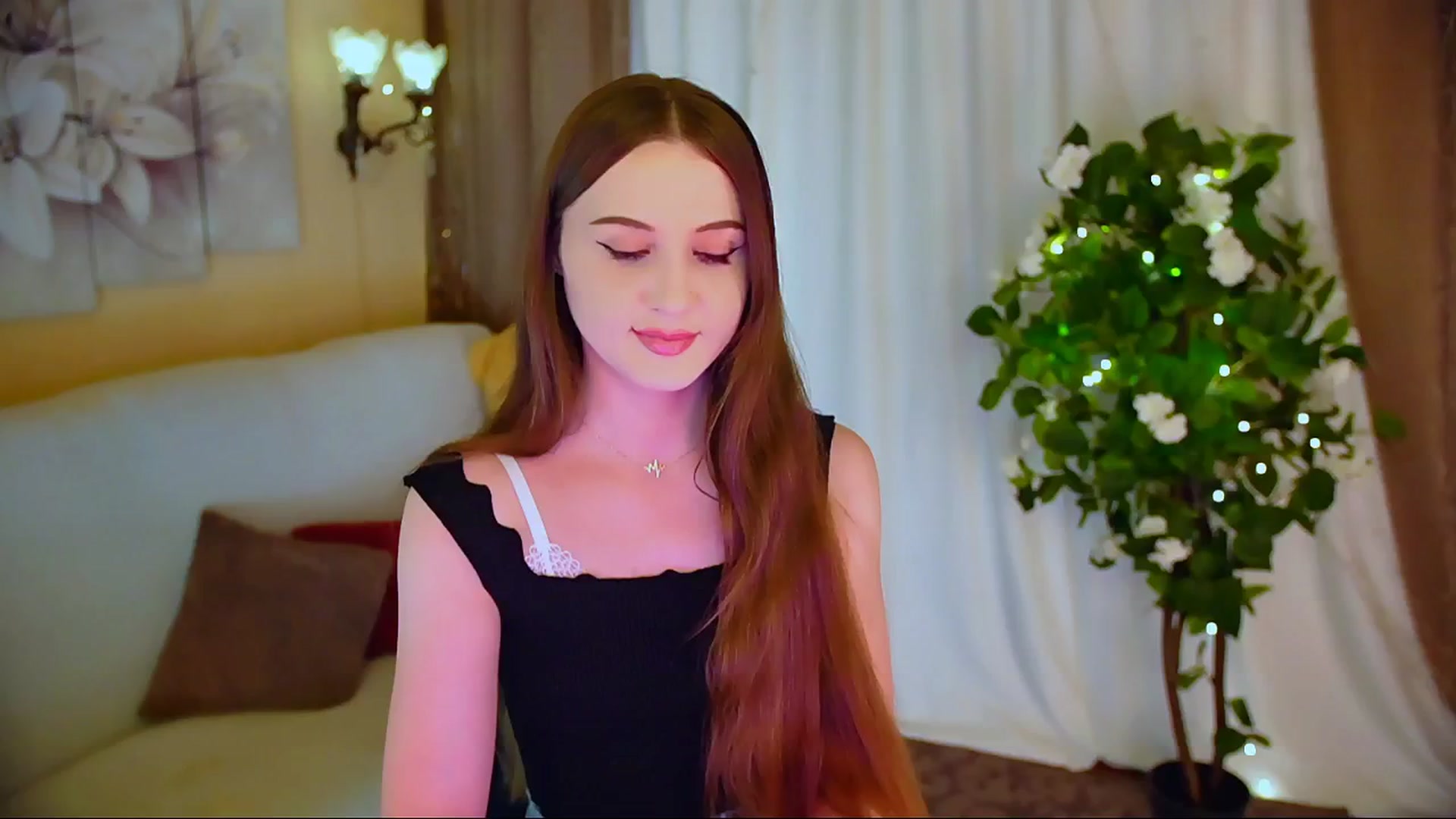 Gallery image thumbnail from Innocent_Soul's myfreecams stream on, 05/30/2024, 21:35 image 4 of 20